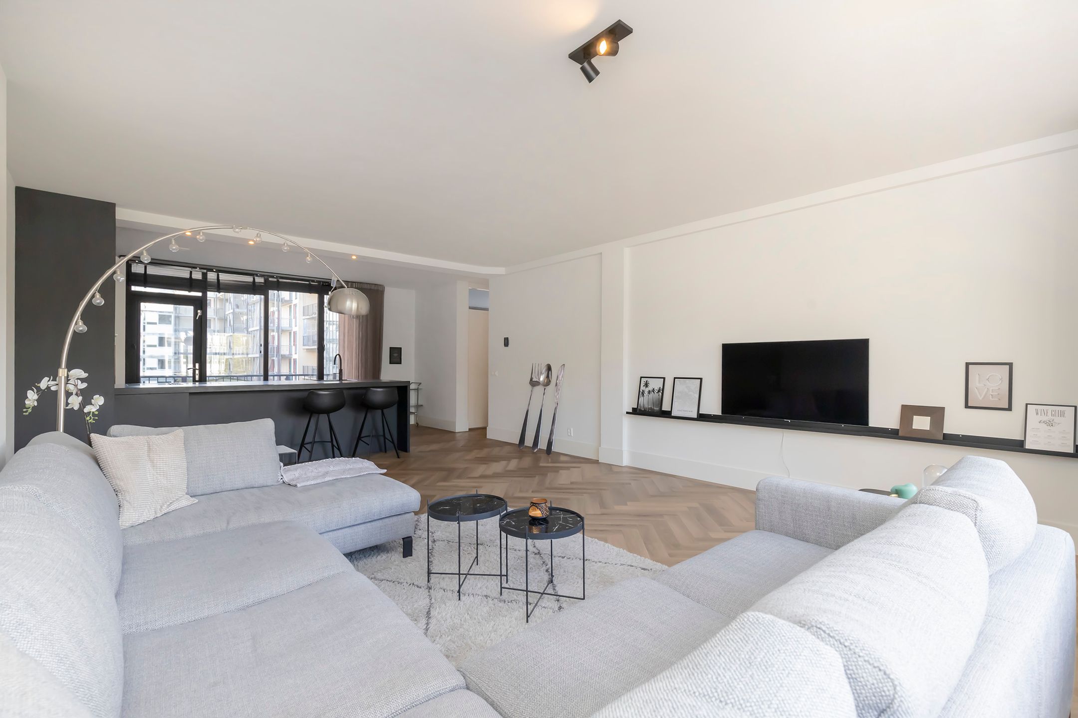 Foto van Waterlooplein 5B, Amsterdam