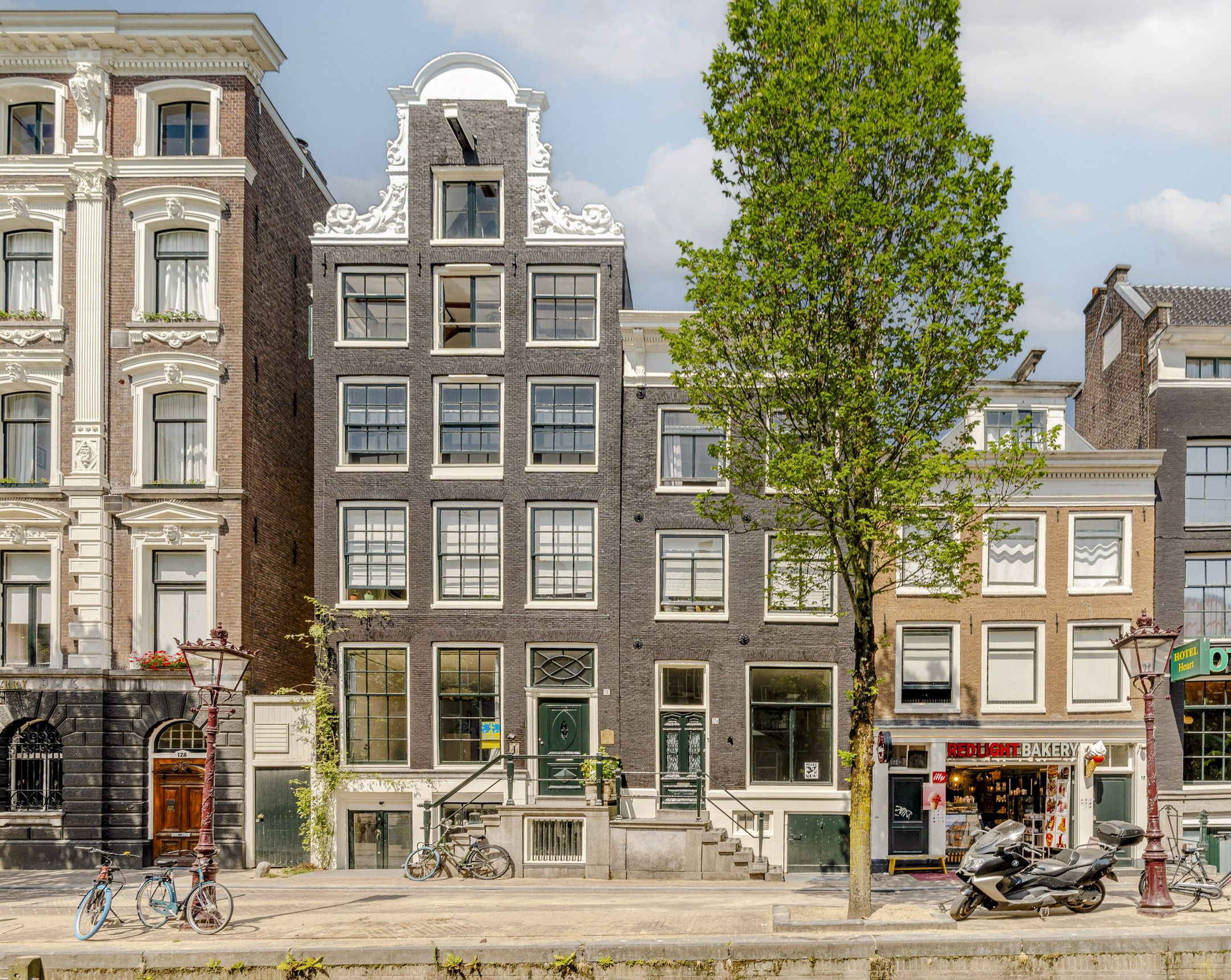 Foto van Oudezijds Achterburgwal 124, Amsterdam