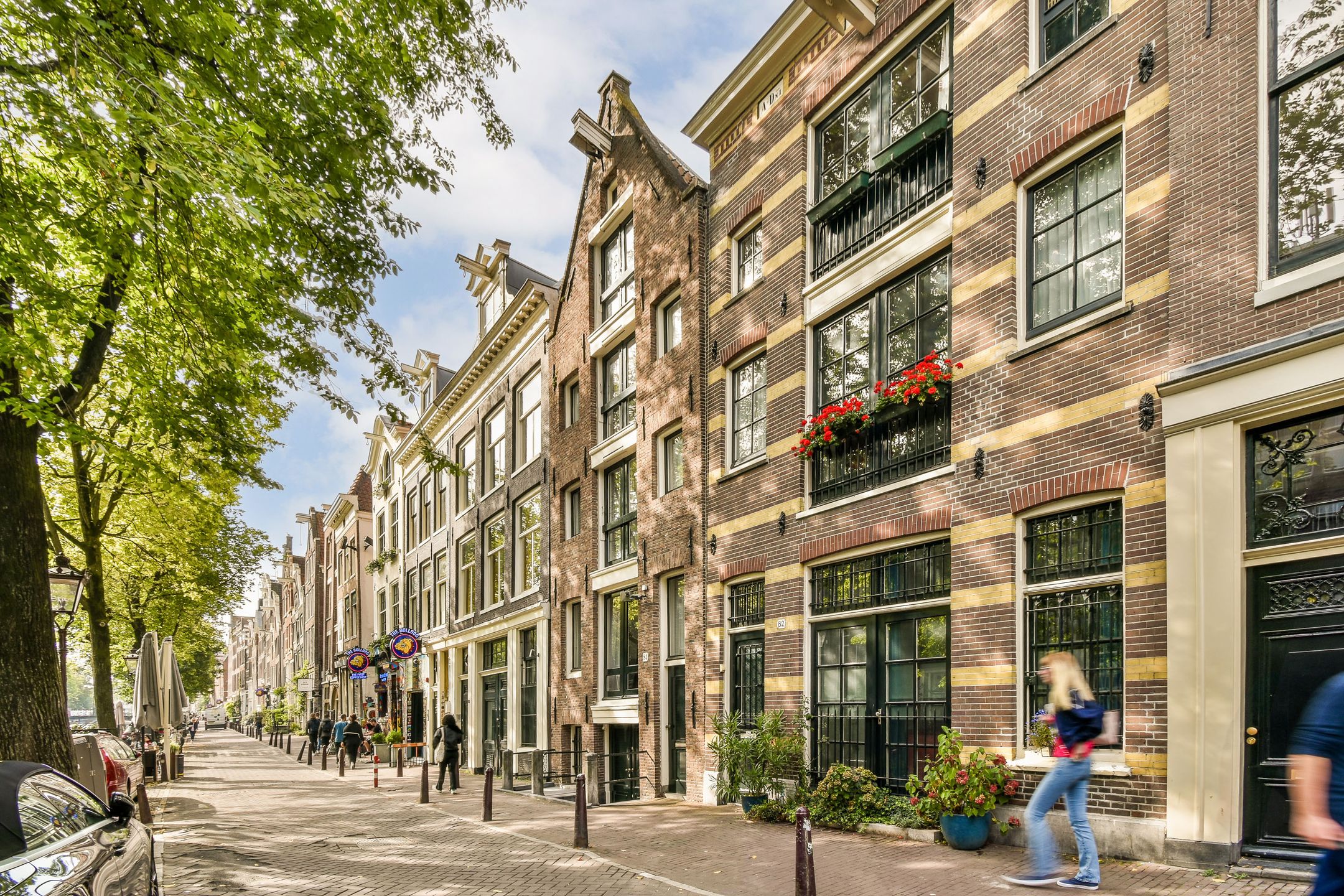 Foto van Oudezijds Voorburgwal 84, Amsterdam