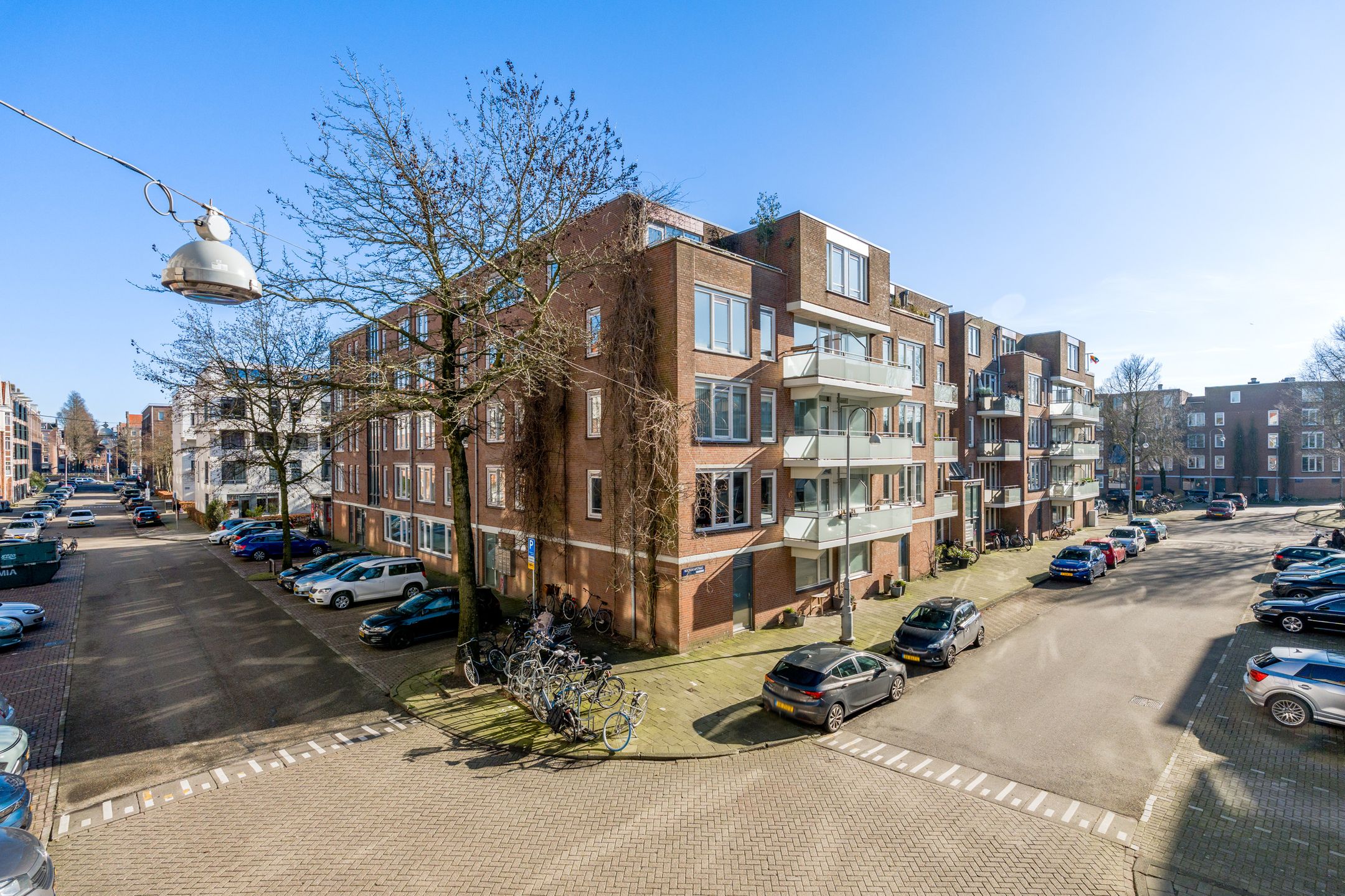Foto van Nova Zemblastraat 239, Amsterdam