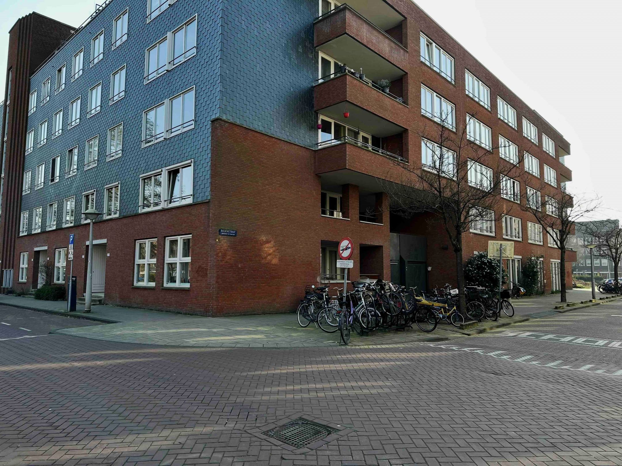 Foto van Balboastraat 1, Amsterdam