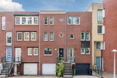 Foto van Dom H. van der Laanstraat 8, Amsterdam Woonhuis