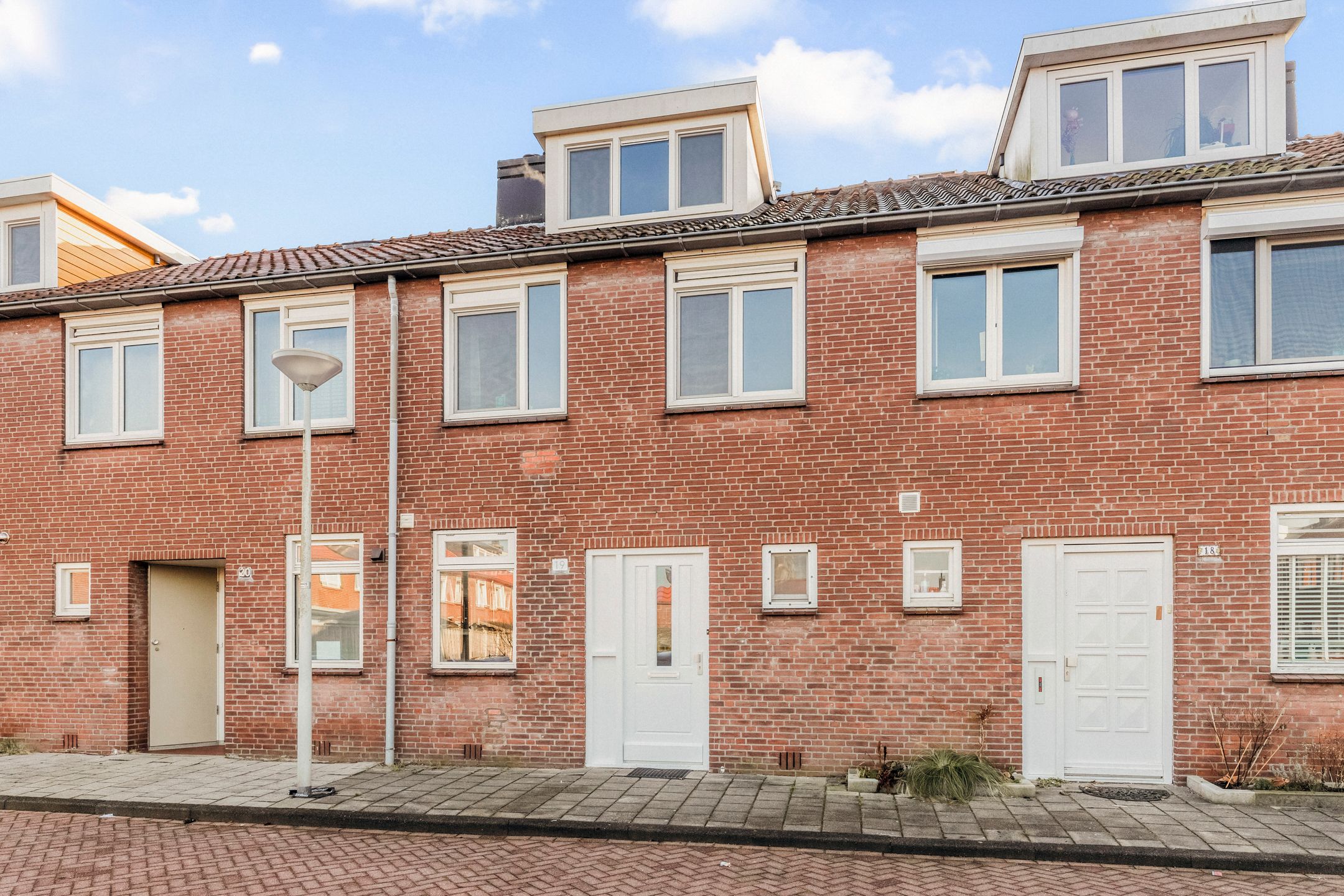 Foto van Pisuissehof 19, Amsterdam