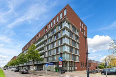 Foto van Pieter Calandlaan 1061, Amsterdam portiekwoning