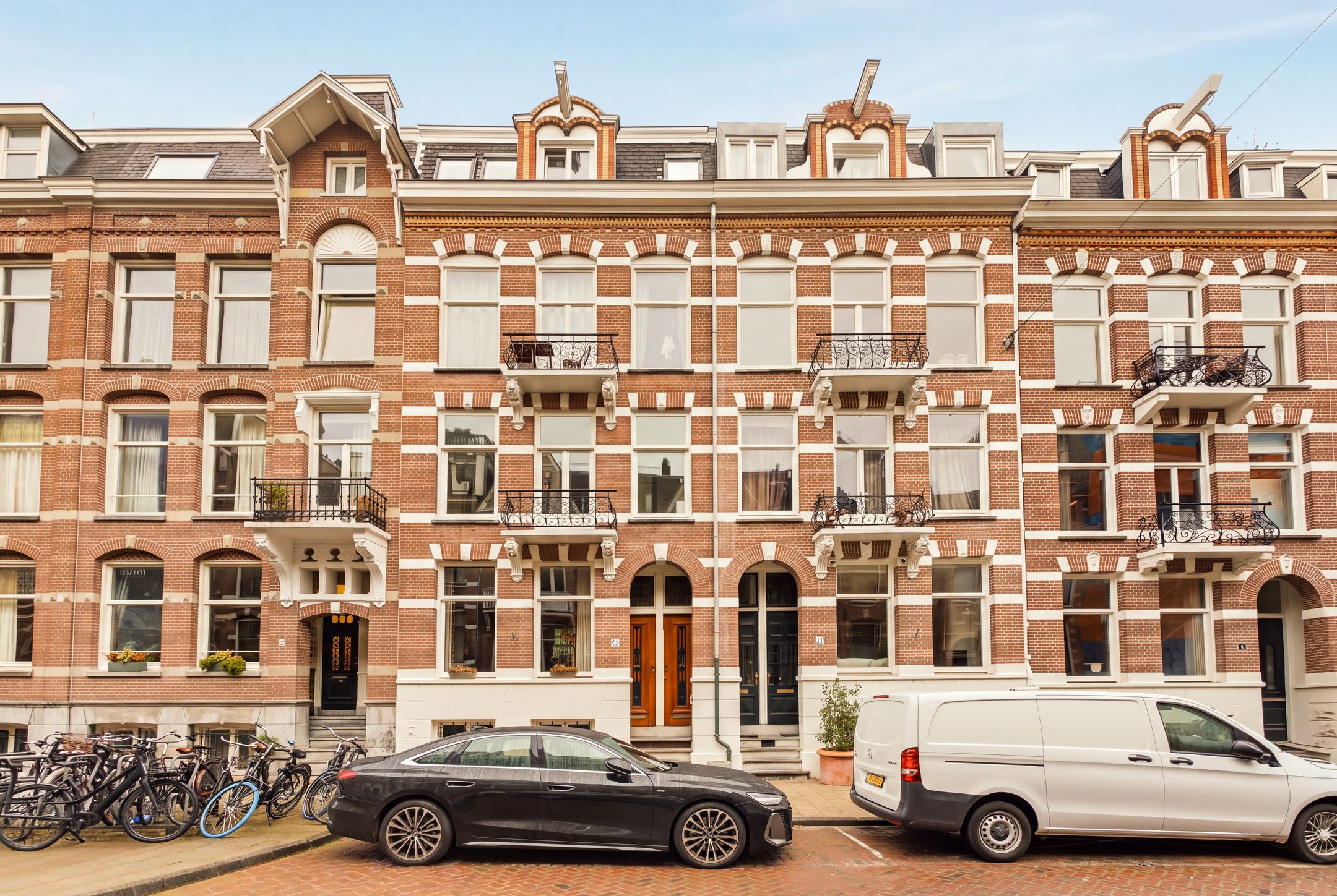 Foto van Van Eeghenstraat 121, Amsterdam