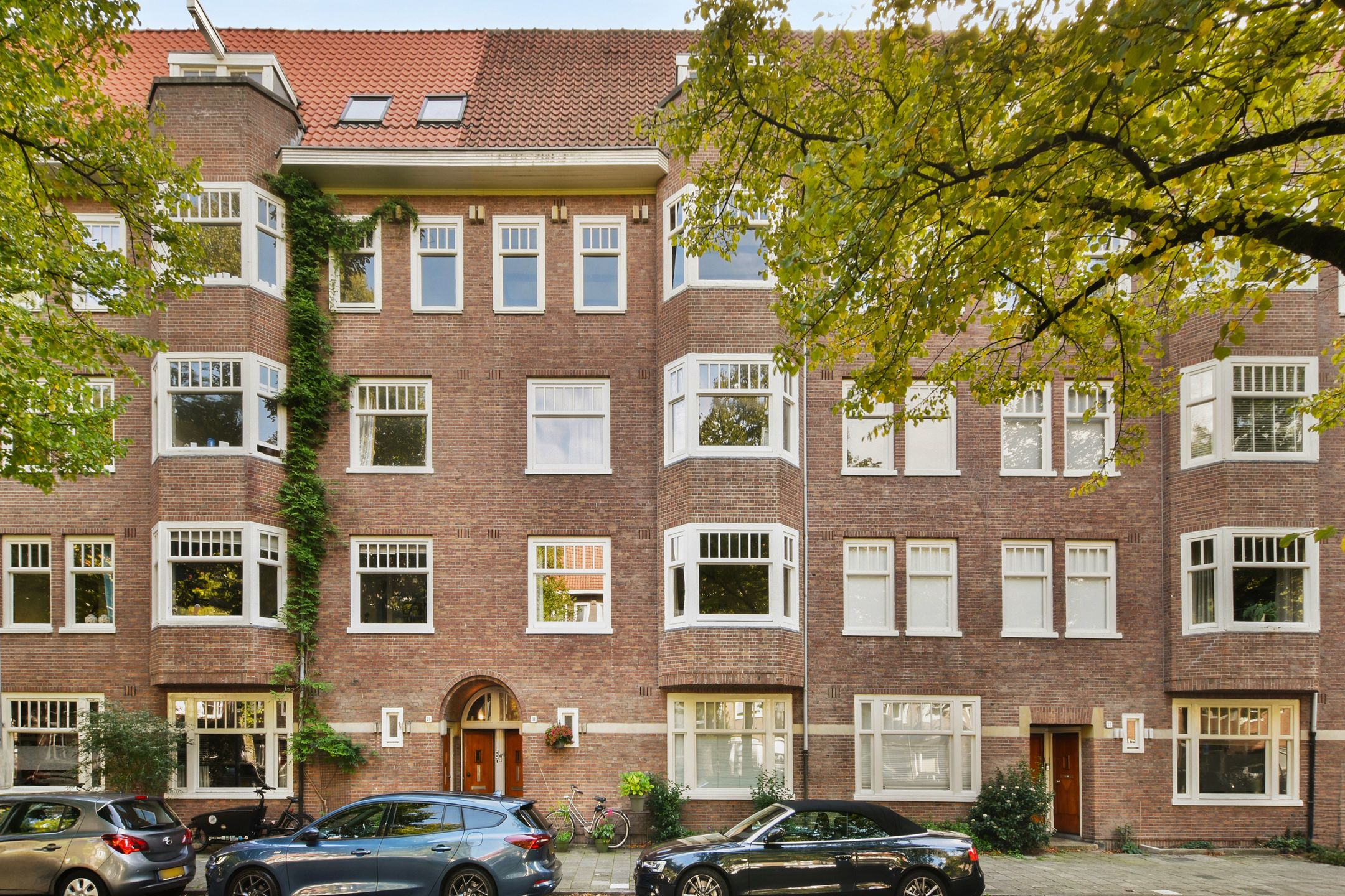 Foto van Van Tuyll van Serooskerkenweg 311, Amsterdam