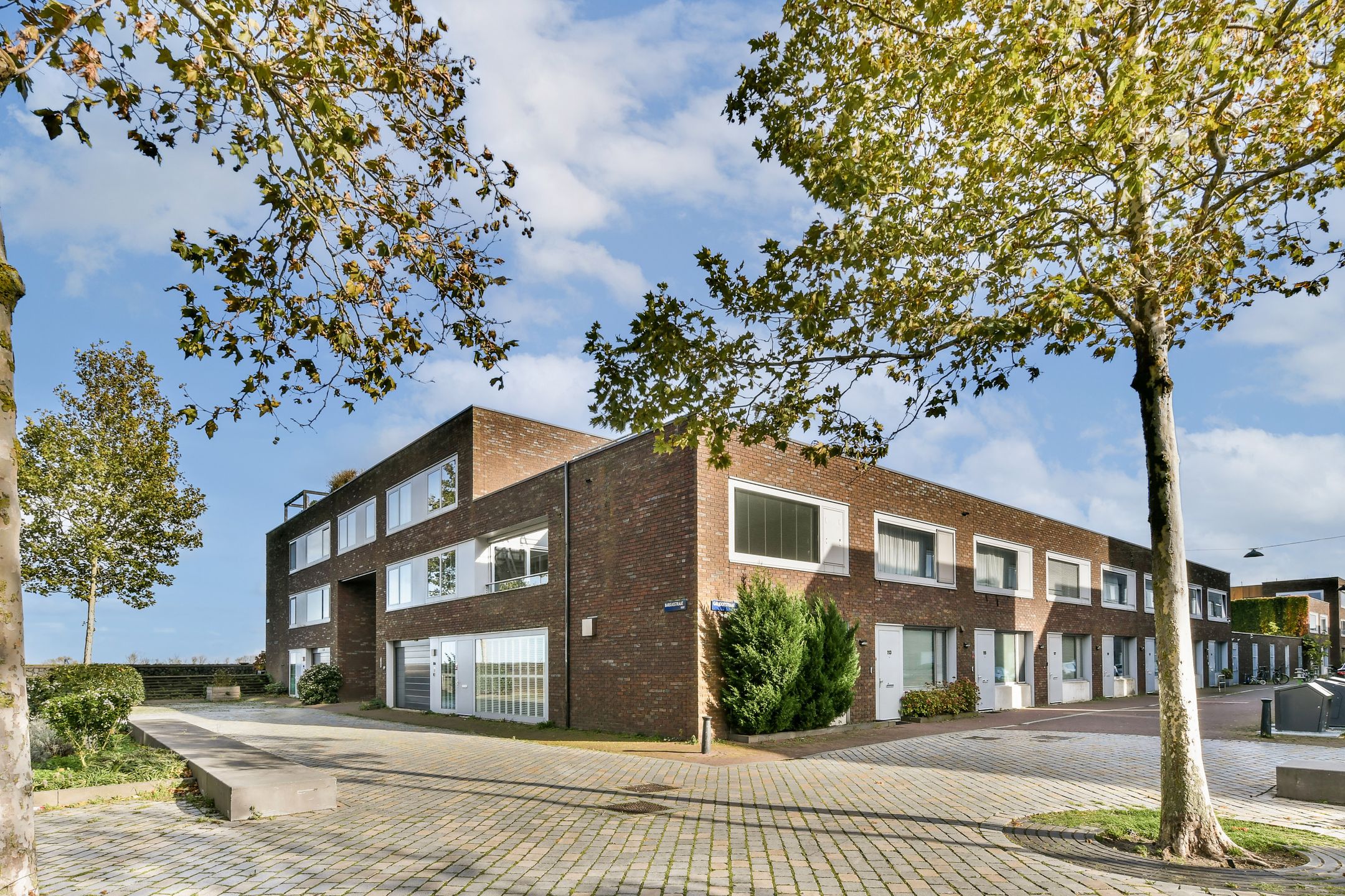 Foto van Barkasstraat 100, Amsterdam