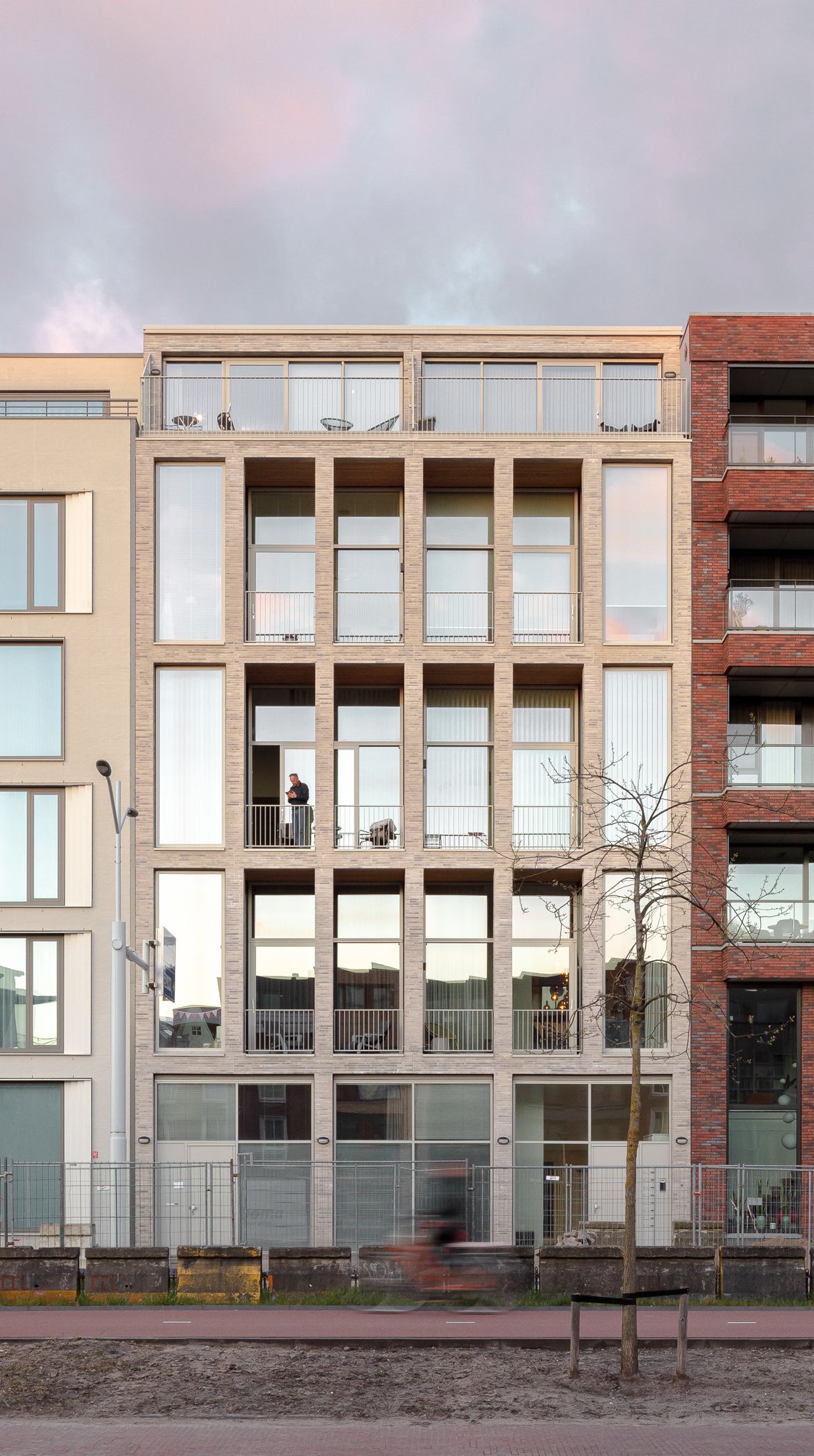Foto van Cola Debrotstraat 64, Amsterdam