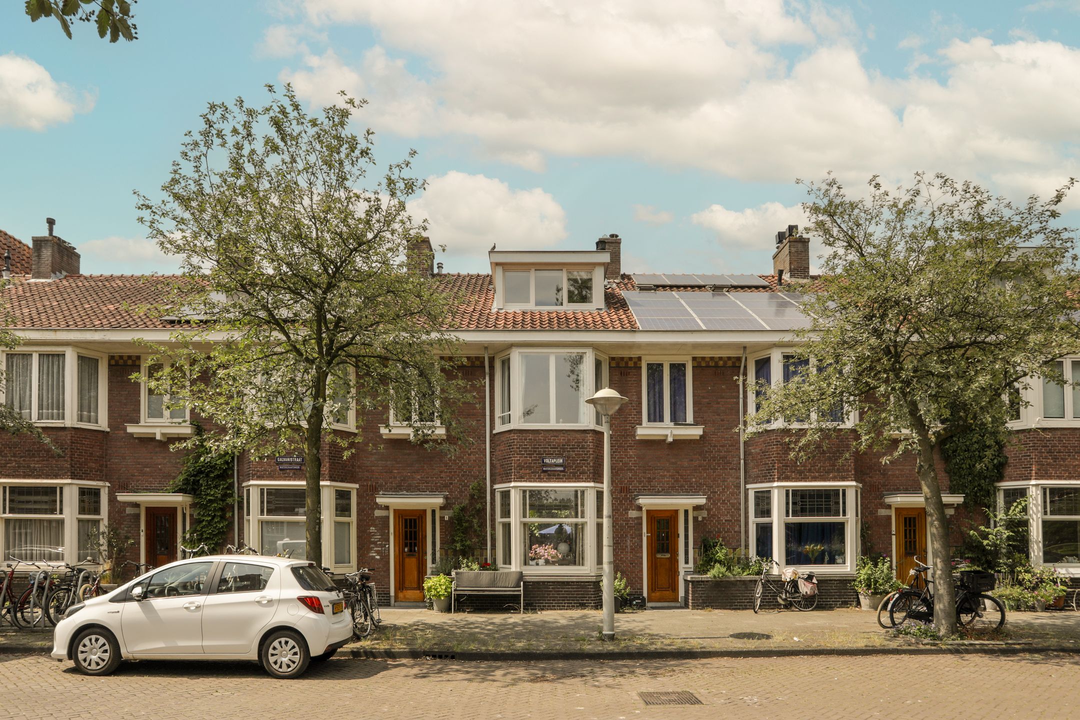 Foto van Voltaplein 1, Amsterdam