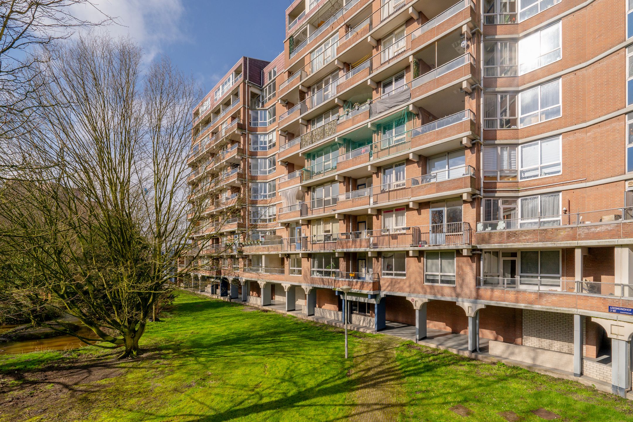 Foto van Leksmondhof 143, Amsterdam