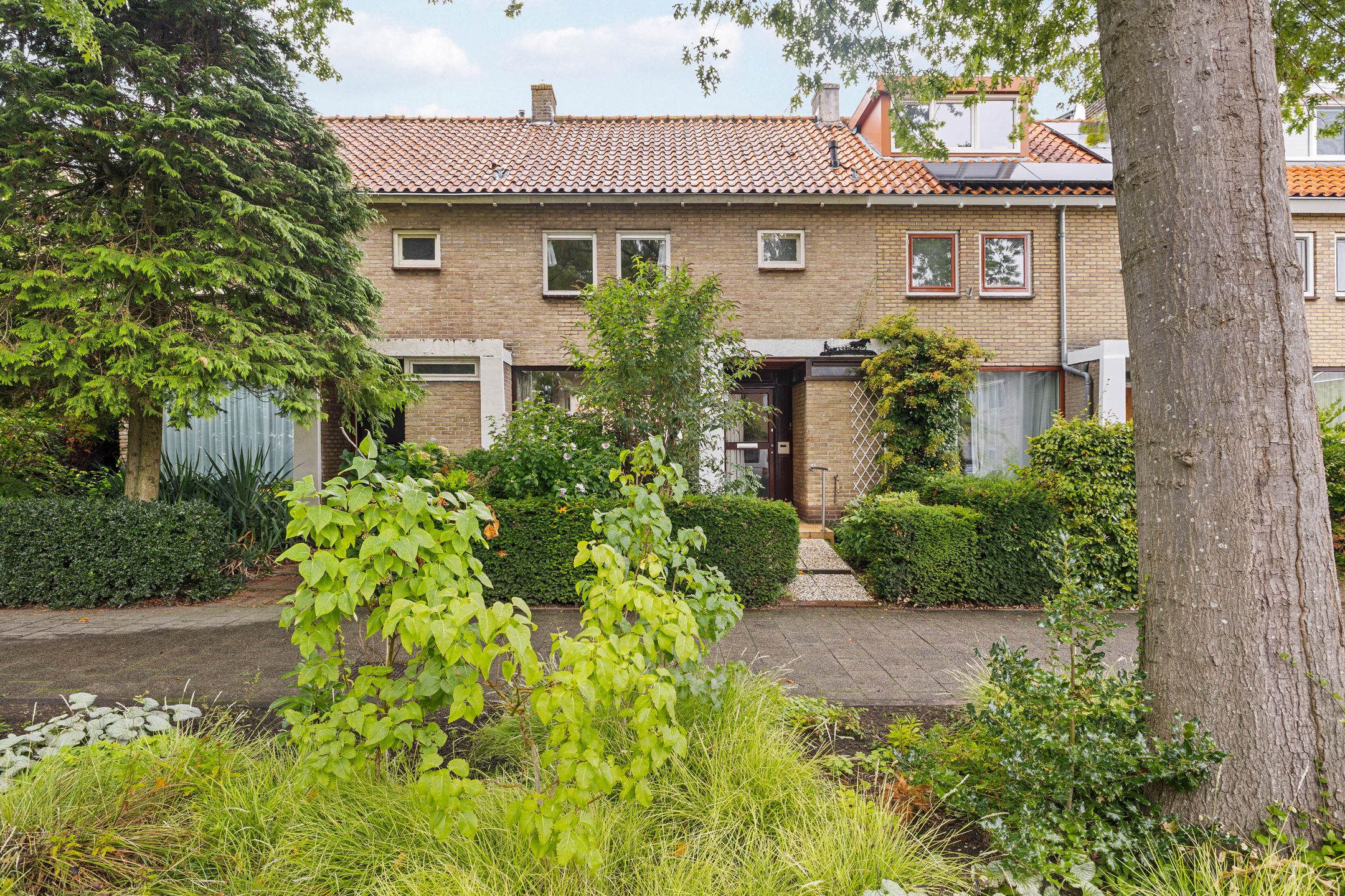 Foto van Burgemeester Bickerstraat 57, Diemen