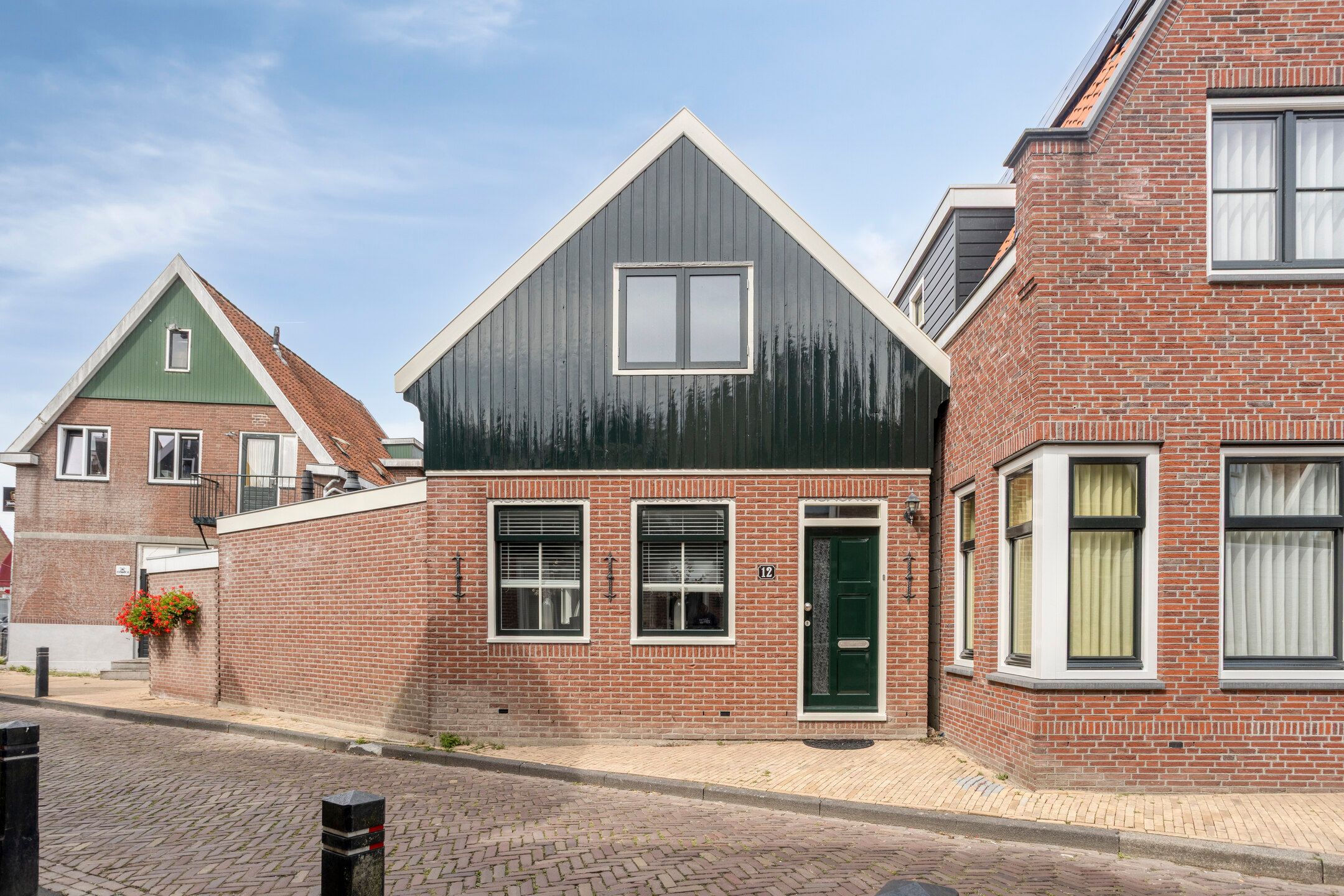 Foto van Aalstraat 12, Volendam