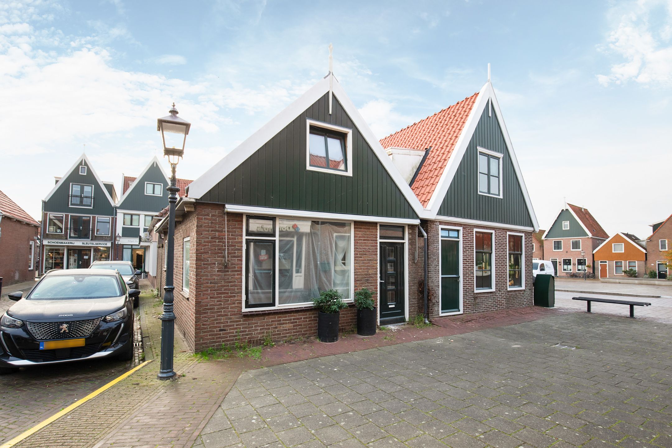 Foto van W J Tuijnstraat 1, Volendam