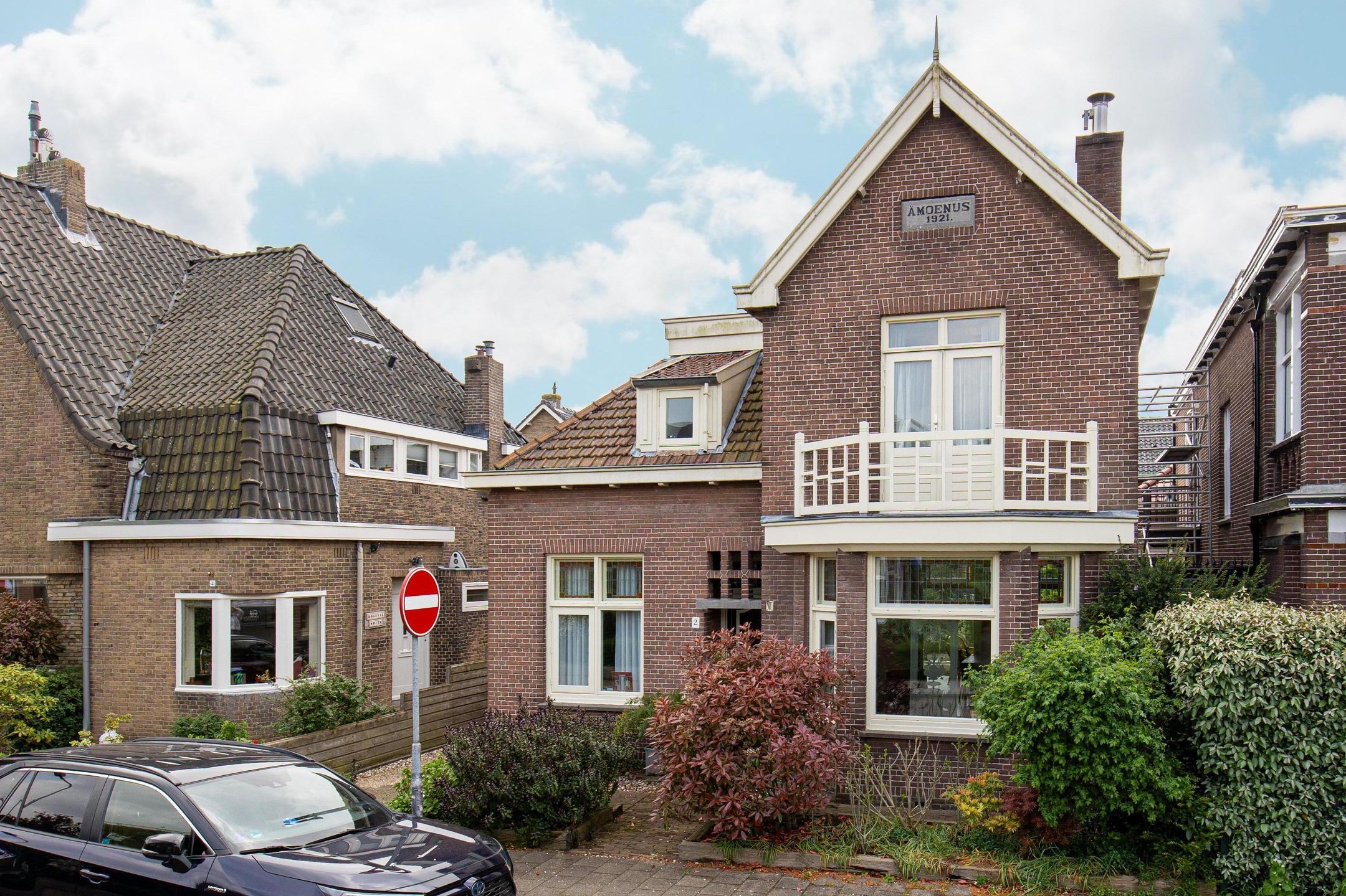 Foto van Emmaplein 2, Halfweg