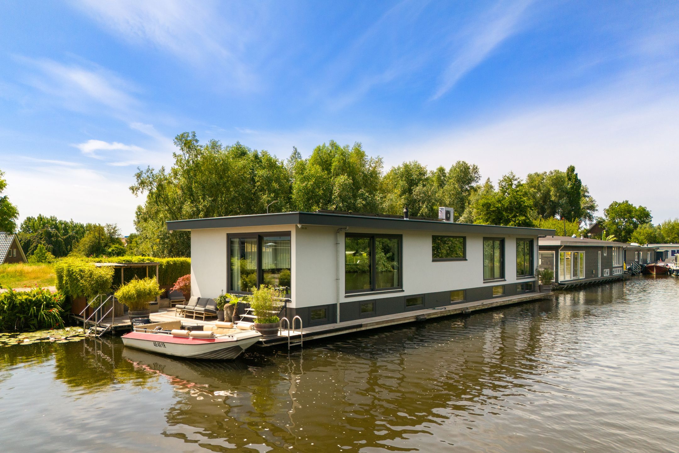 Foto van Ringvaart-Nieuwemeerdijk 166, Badhoevedorp