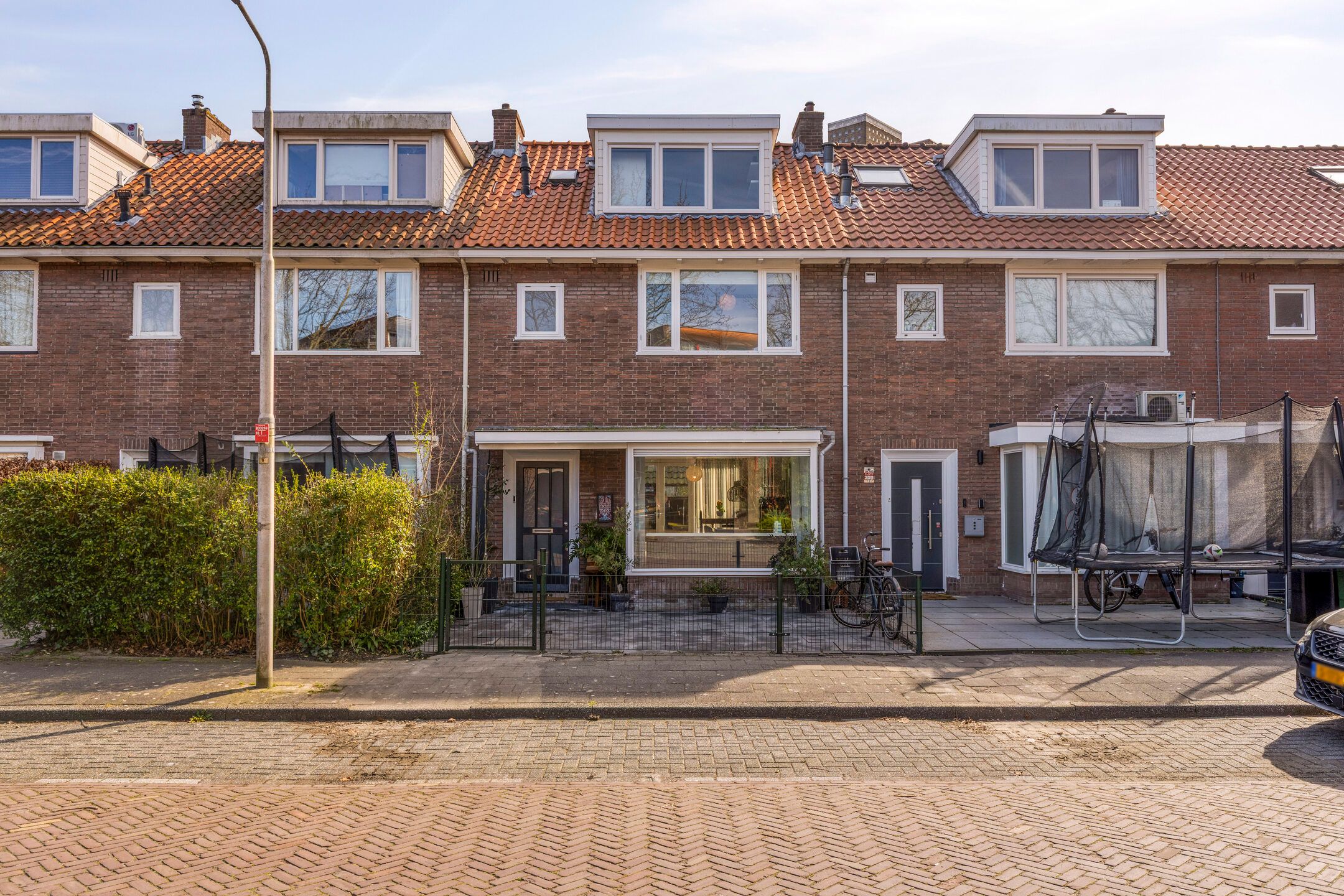 Foto van Jhr.Mr.Dr. H.A. van Karnebeeklaan 14, Amstelveen