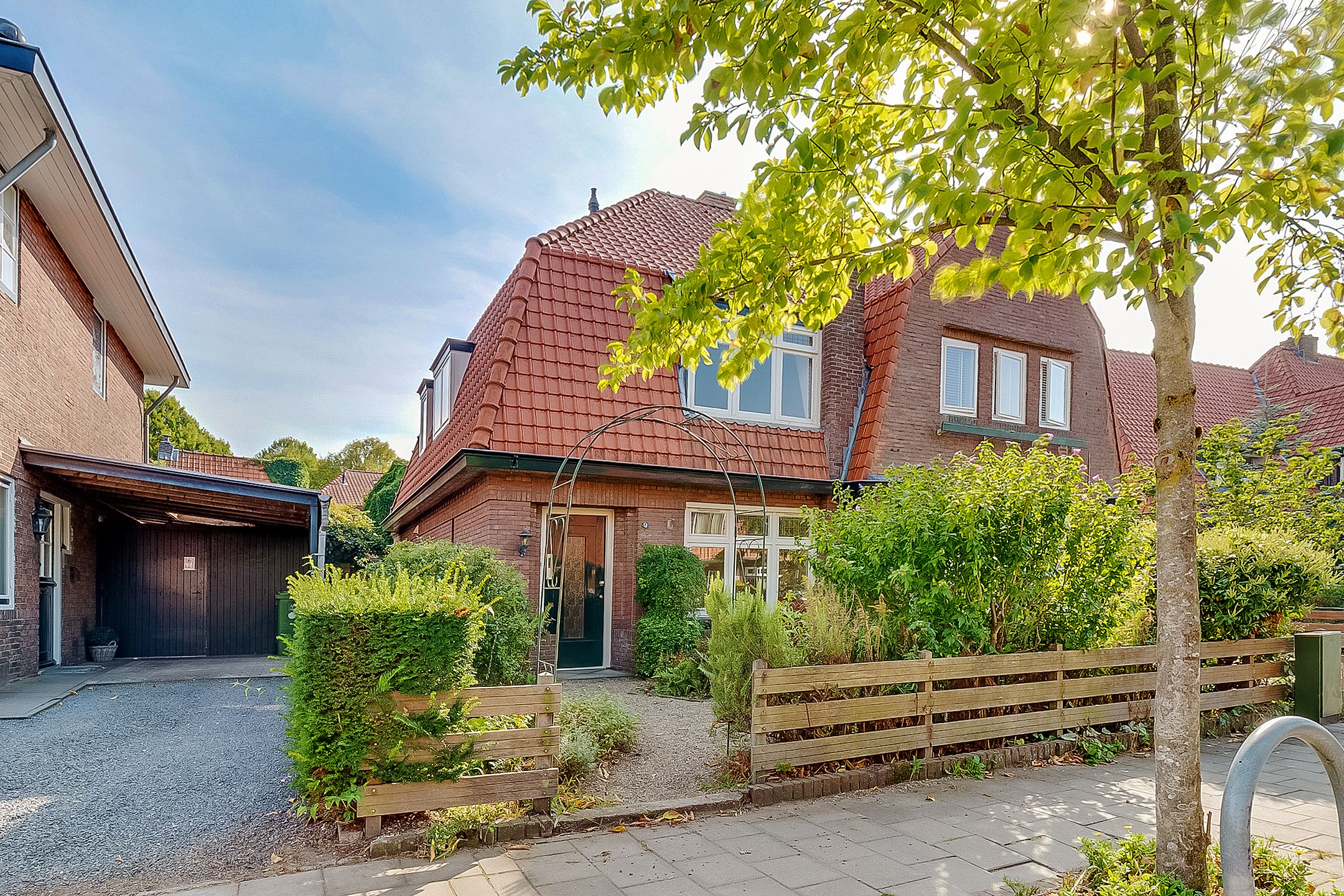 Foto van Hugo de Grootstraat 9, Hilversum