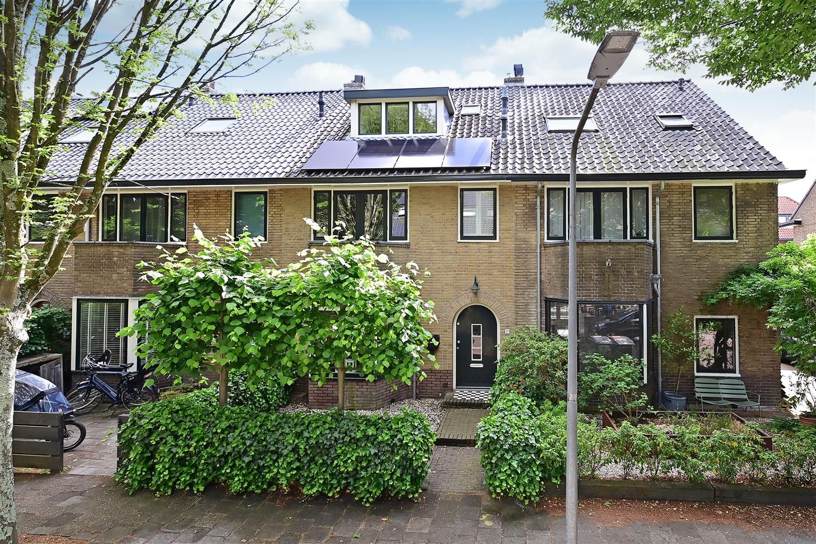 Foto van Van Beuningenstraat 27, Hilversum