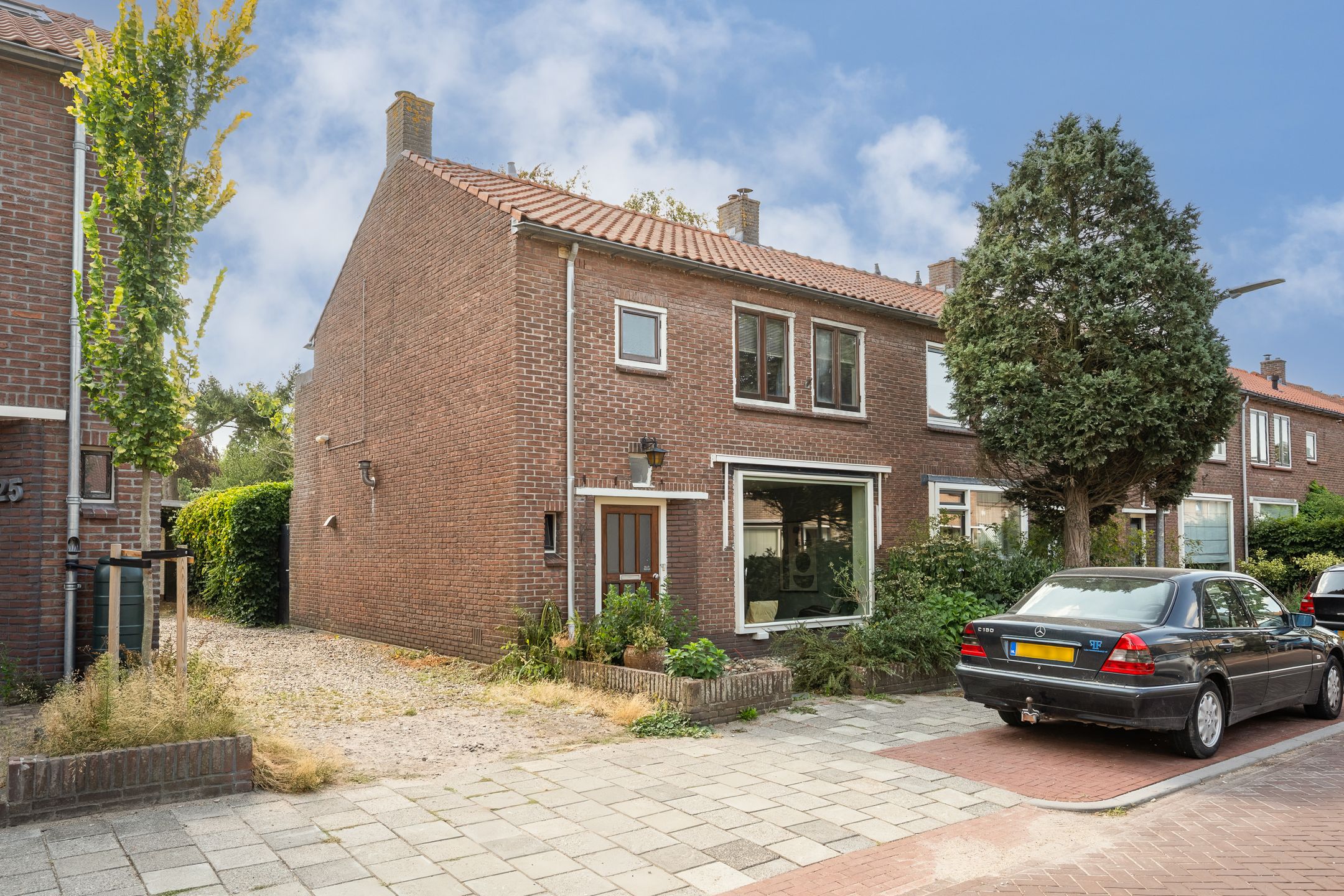 Foto van C. Evertsenstraat 27, Hilversum