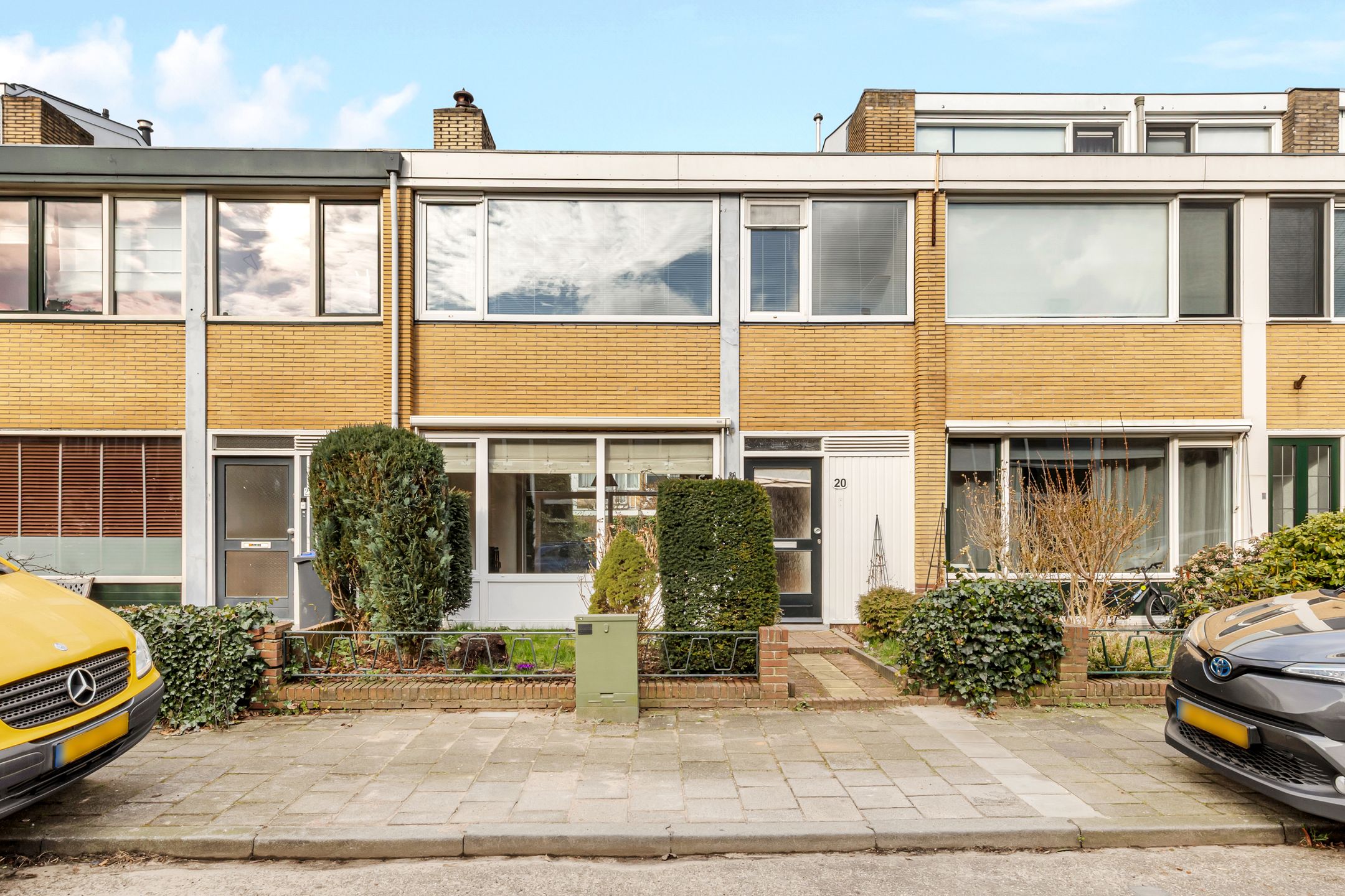 Foto van Van Almondelaan 20, Hilversum