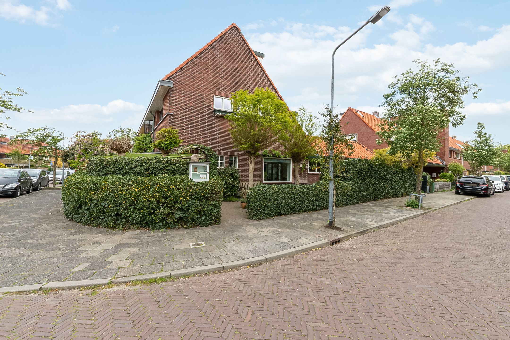 Foto van Wegastraat 1, Hilversum