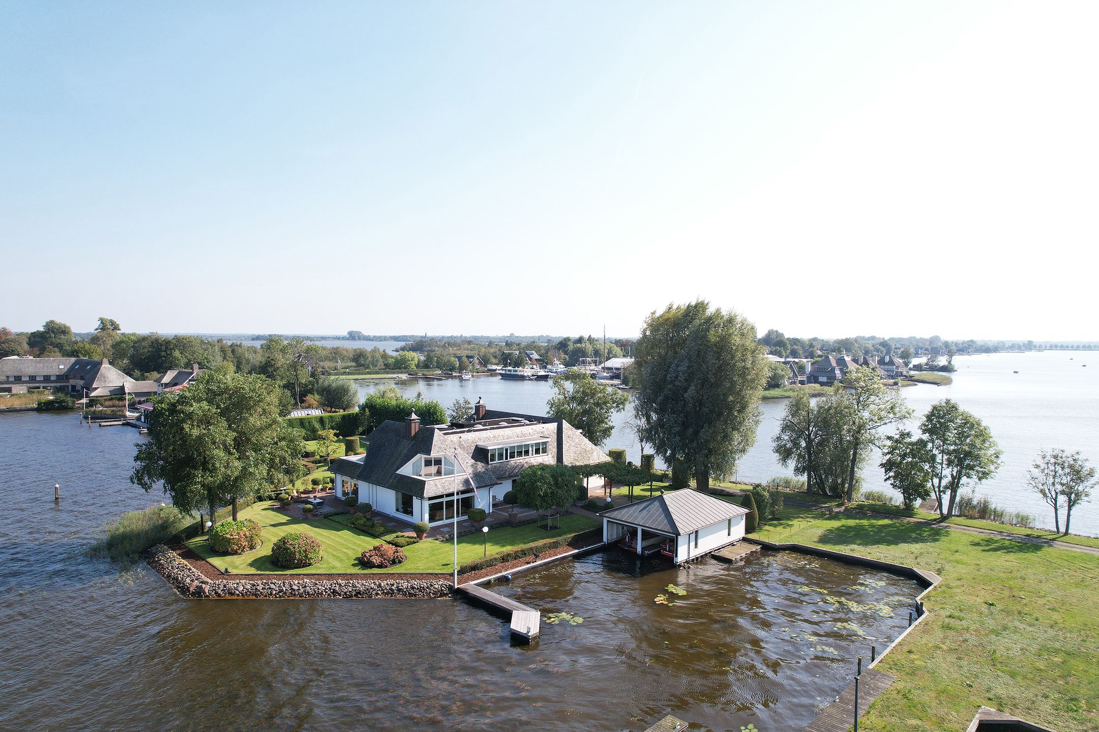 Foto van Nieuw-Loosdrechtsedijk 306, Loosdrecht