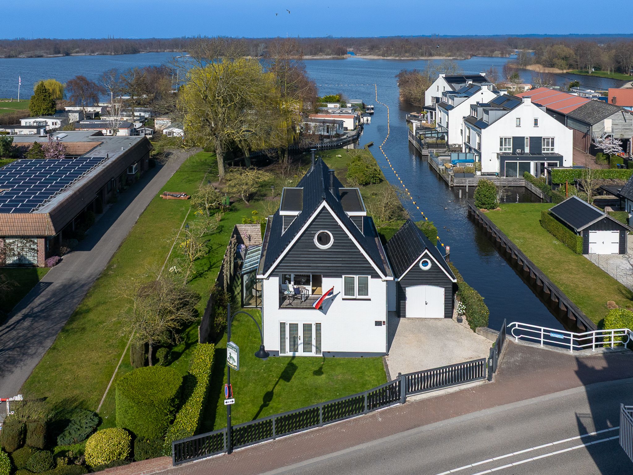 Foto van Oud-Loosdrechtsedijk 218, Loosdrecht