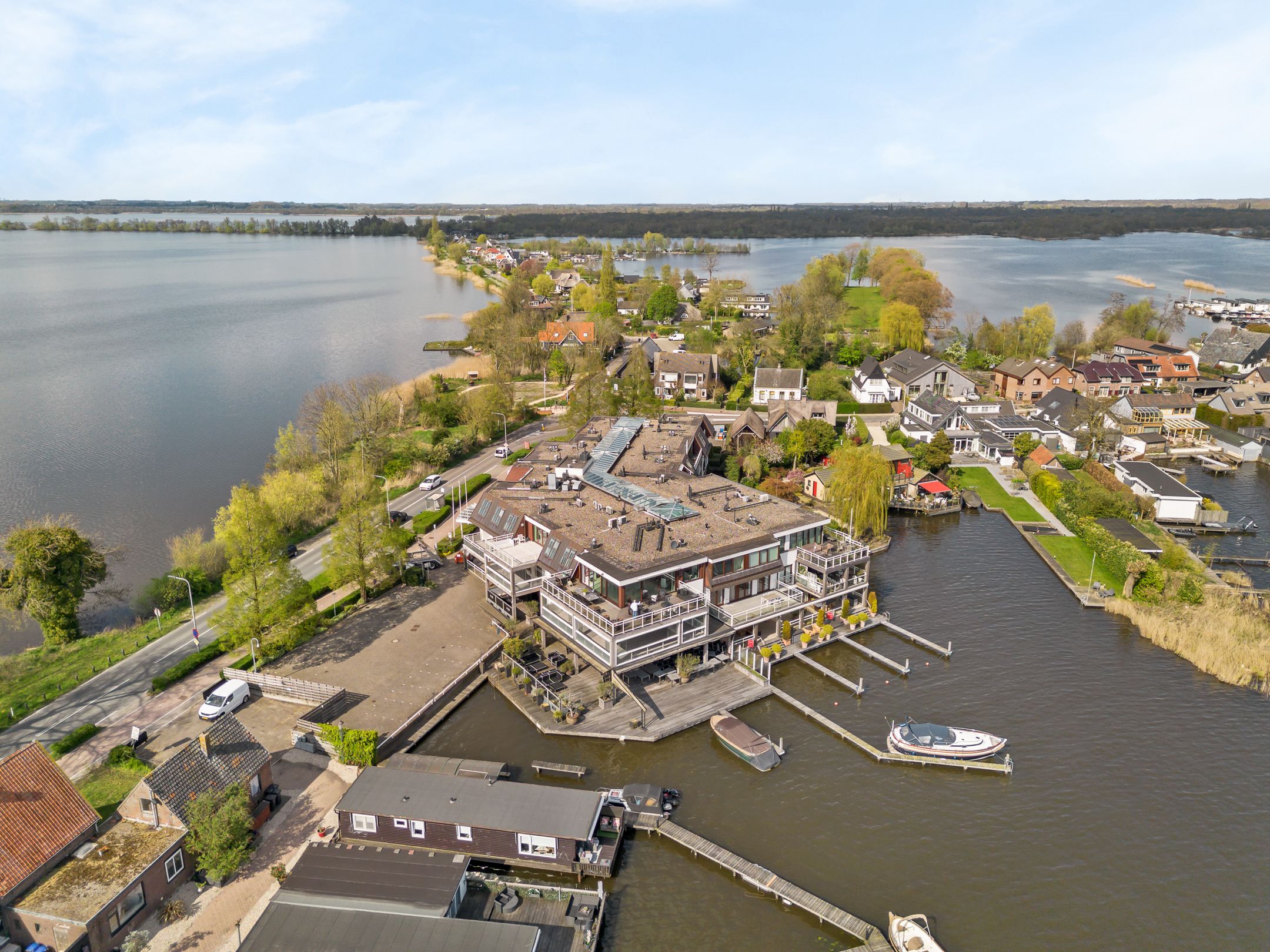 Foto van Veendijk 1a11, Loosdrecht