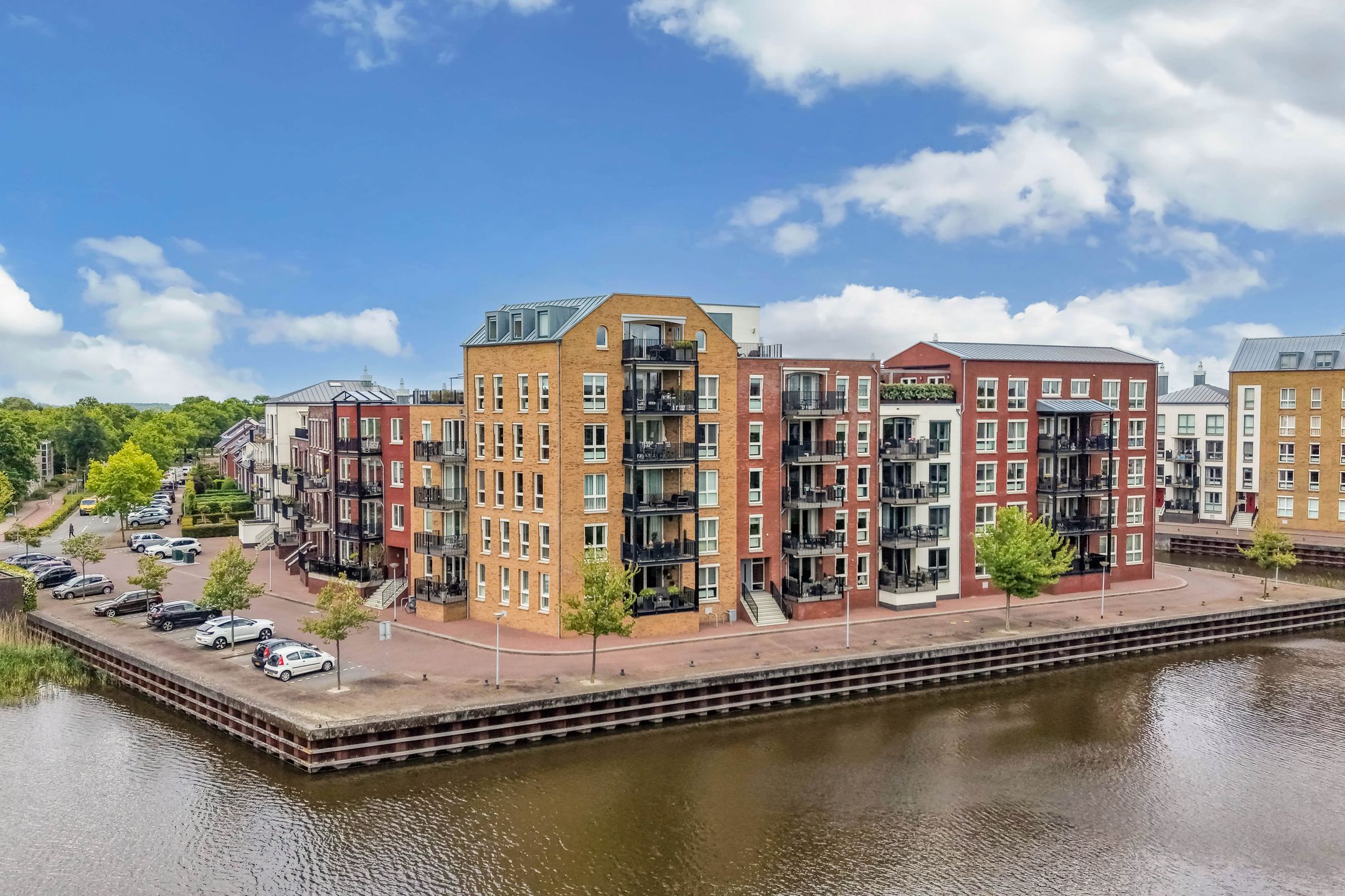 Foto van IJsbaankade 55, Huizen