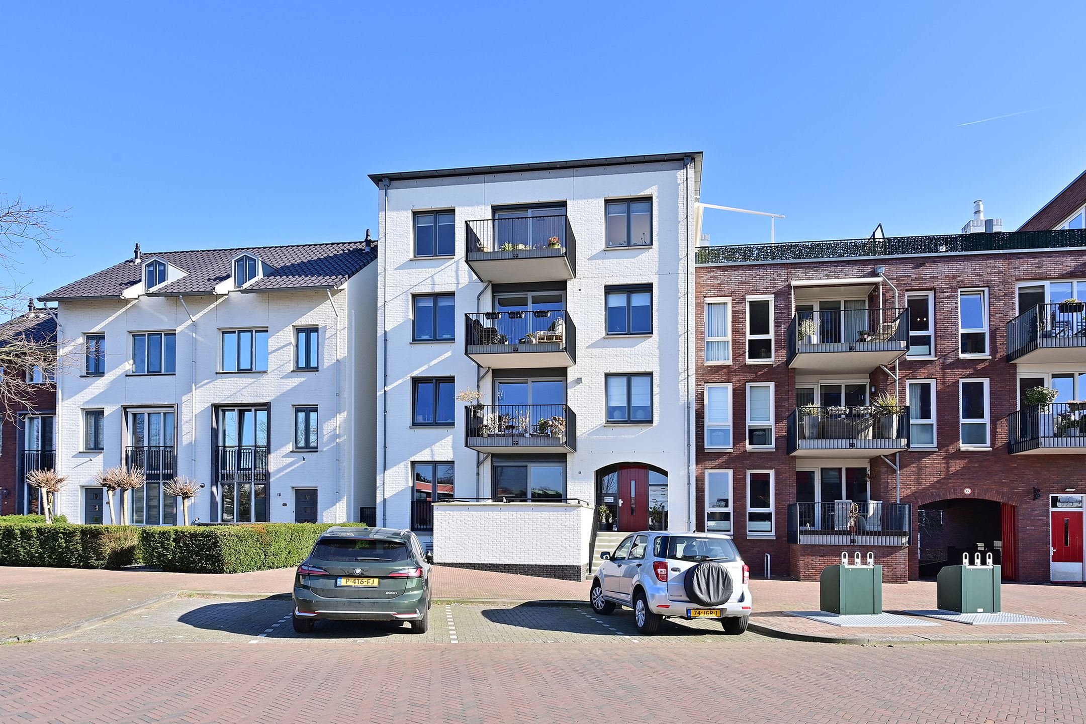 Foto van IJsbaankade 9, Huizen