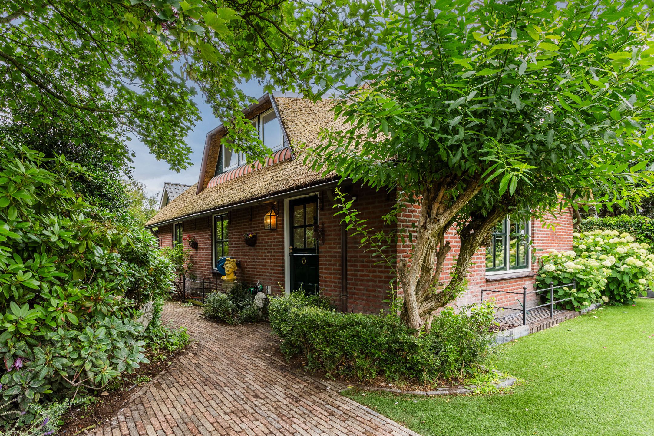 Foto van Seringstraat 23a, Huizen Woonhuis