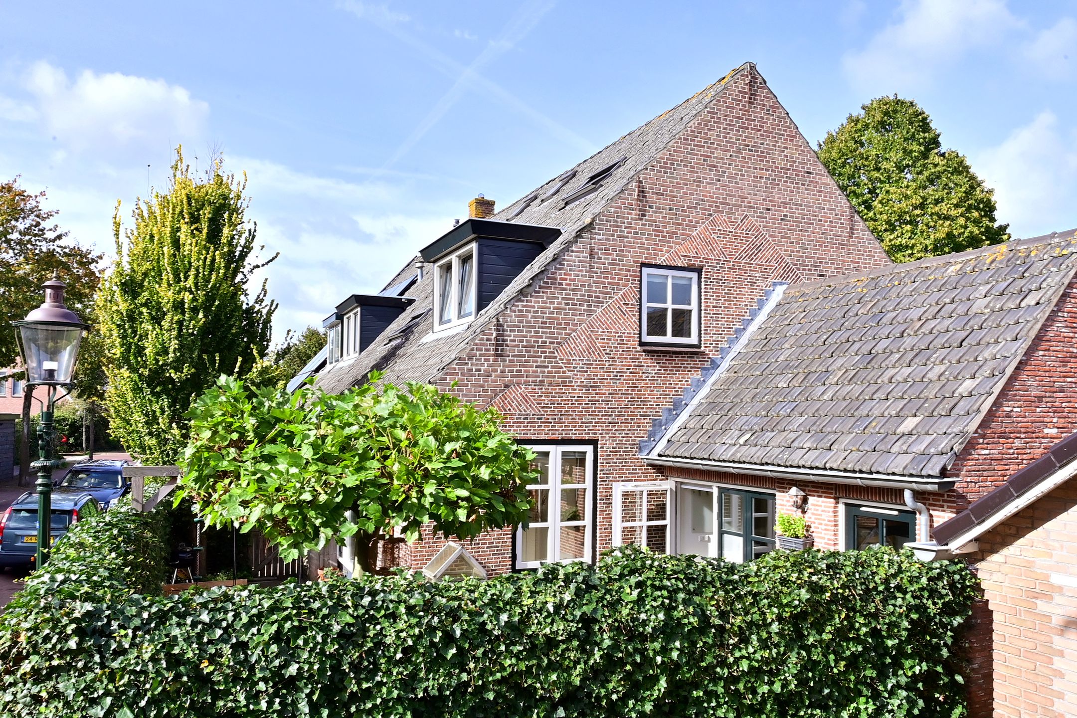 Foto van E. Ludenstraat 23, Huizen