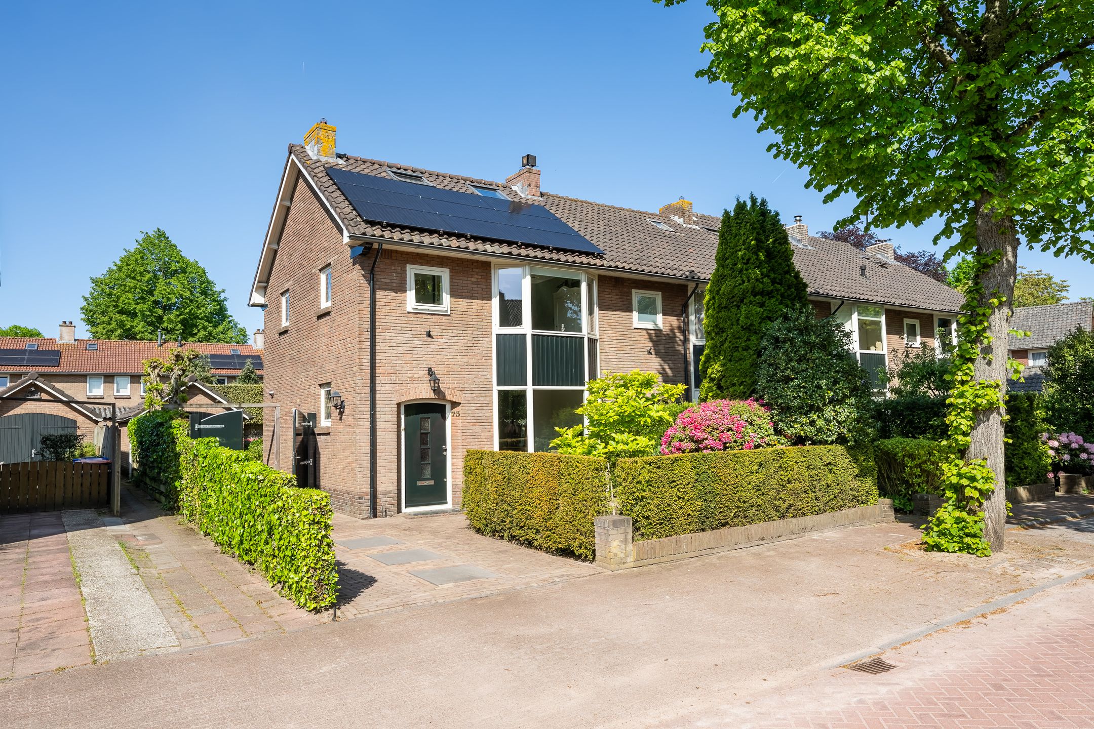 Foto van De Ruyterstraat 73, Huizen