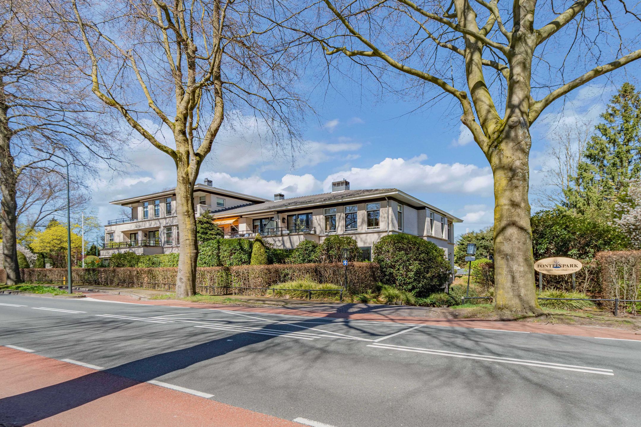 Foto van Burgemeester Fonteinlaan 8, Huizen