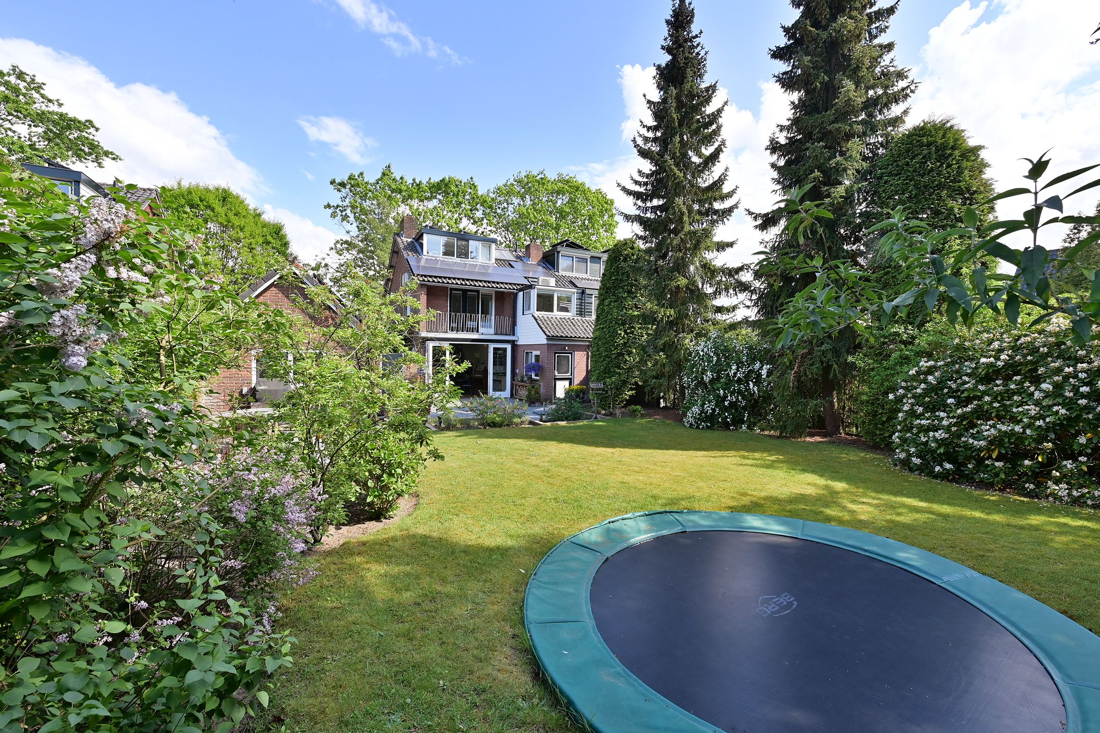 Foto van Van Hogendorplaan 42, Huizen