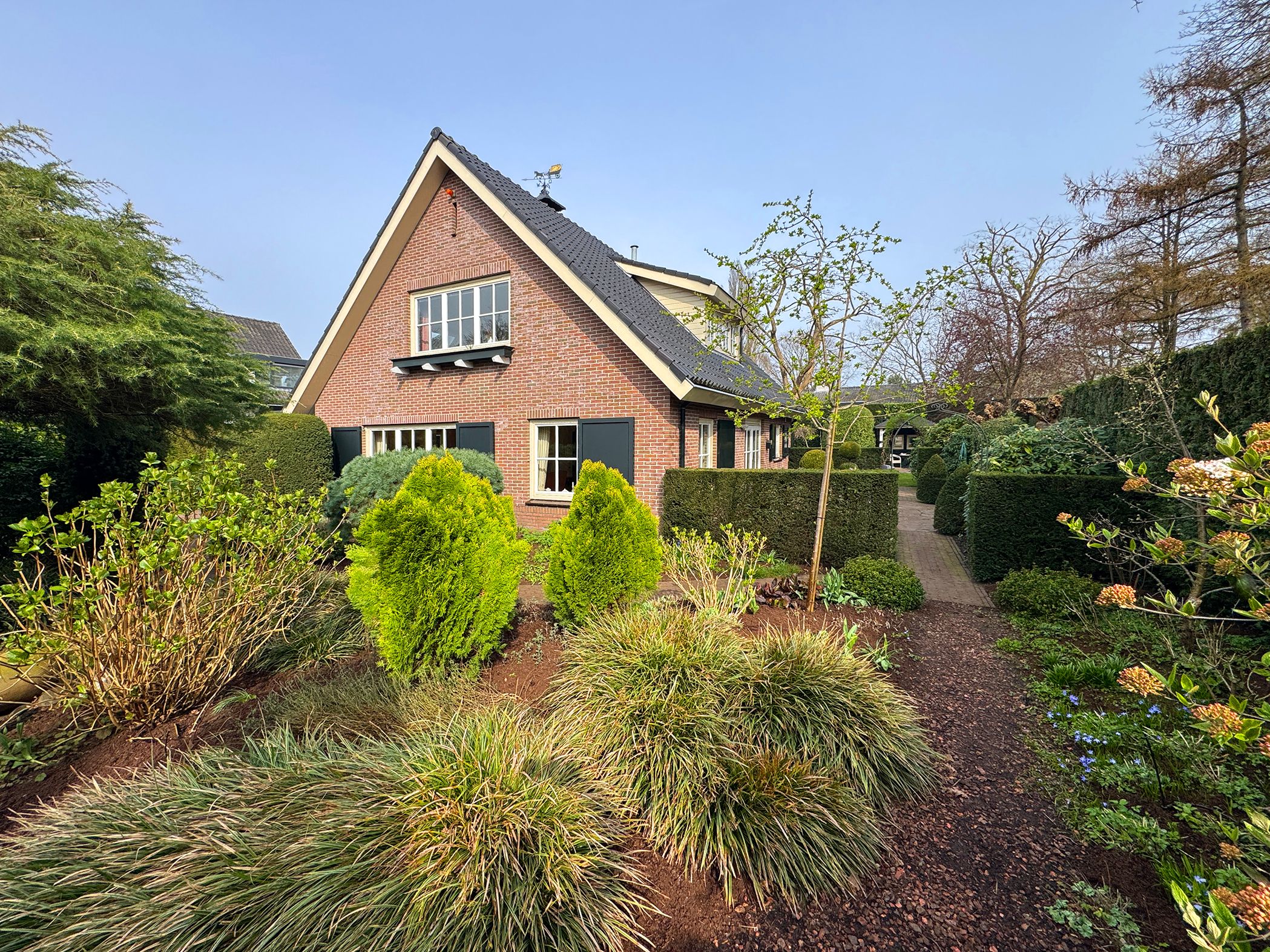 Foto van Aalberselaan 2, Huizen