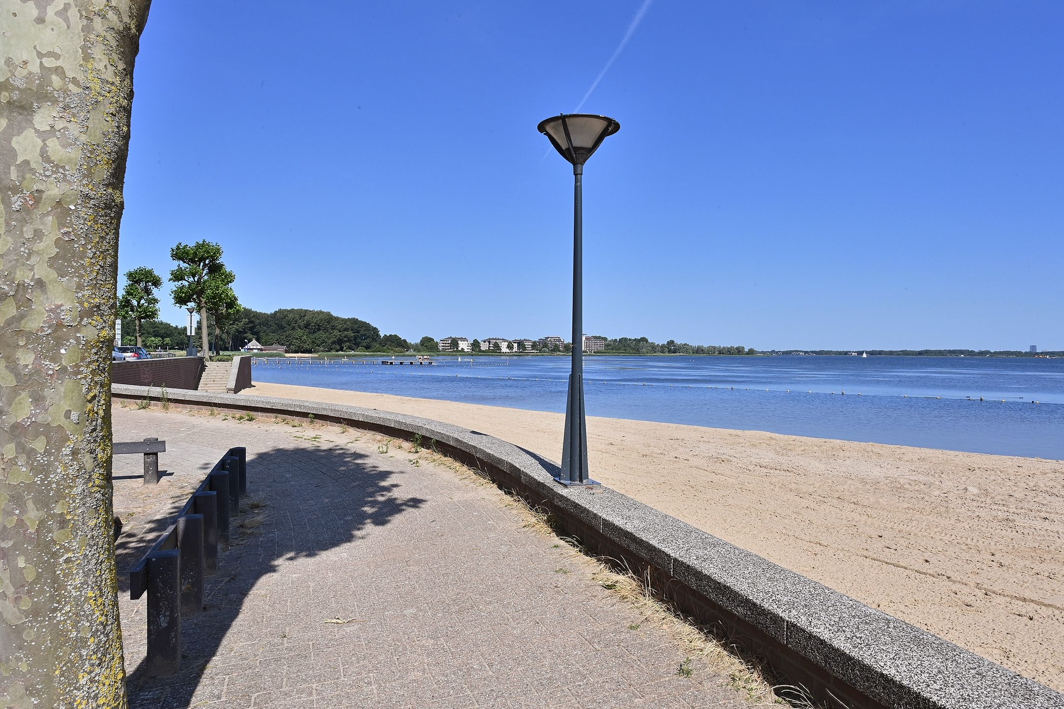 Foto van Zomerkade 21, Huizen