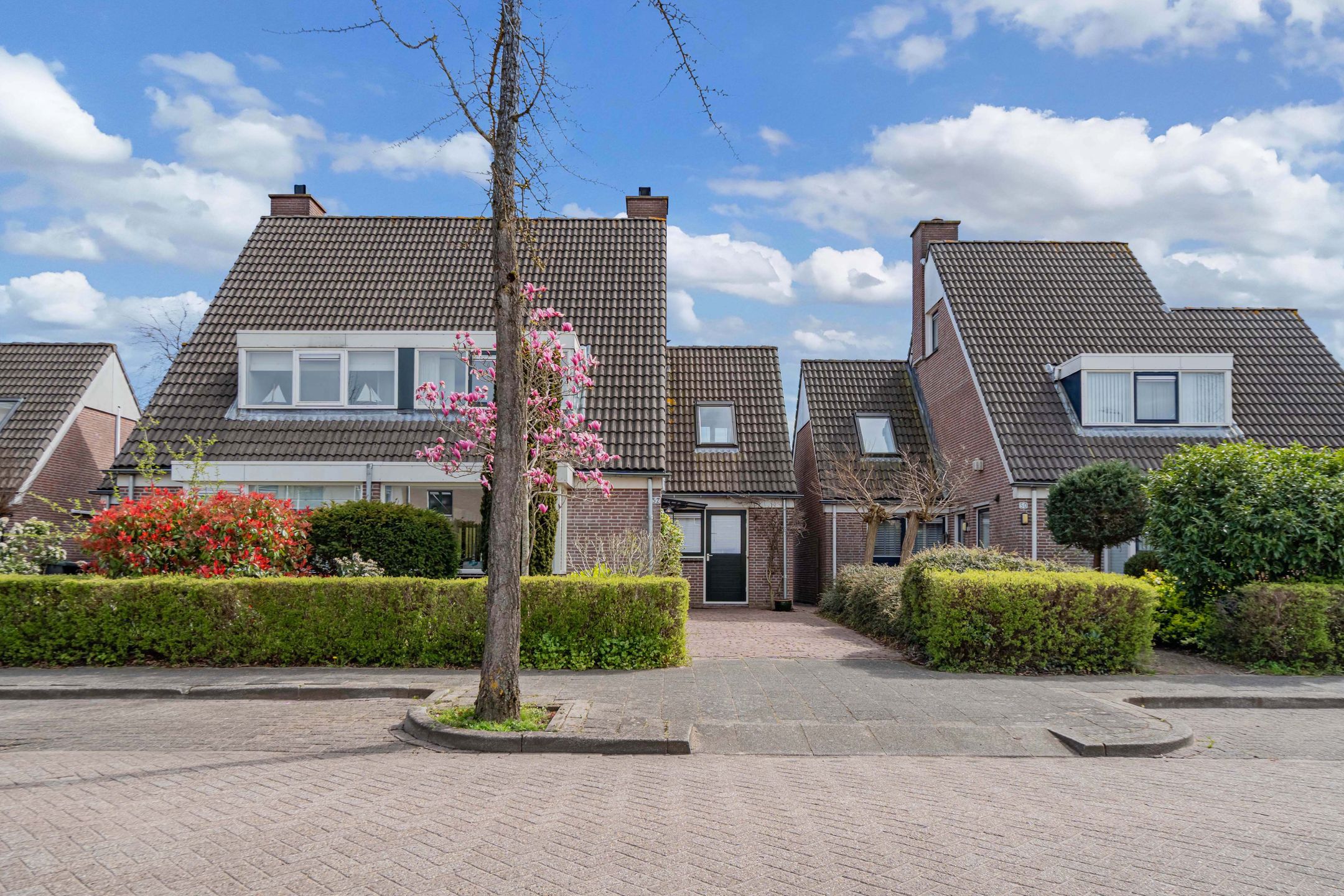 Foto van Middelgronden 52, Huizen