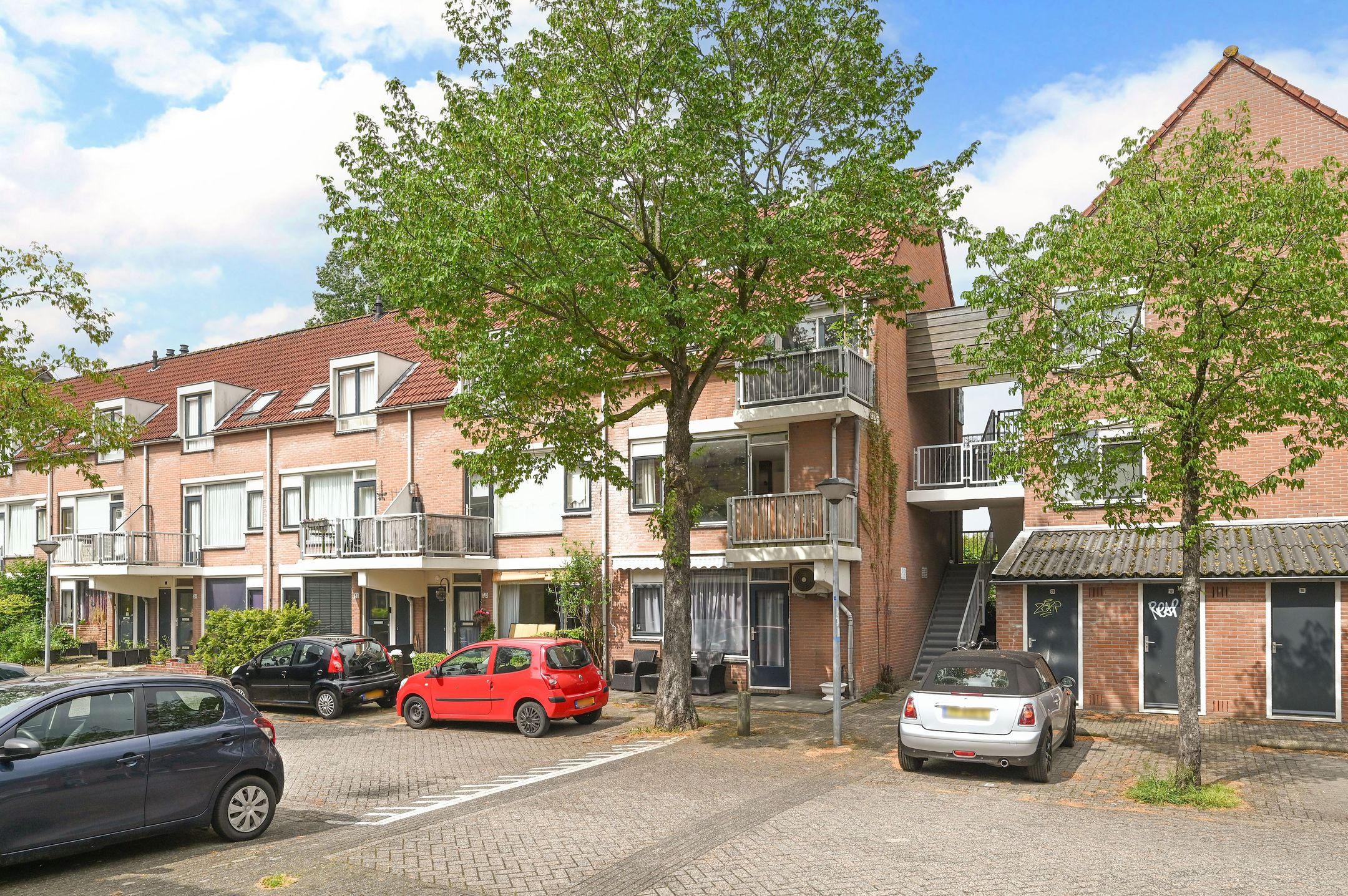 Foto van Zuidwal 10, Huizen