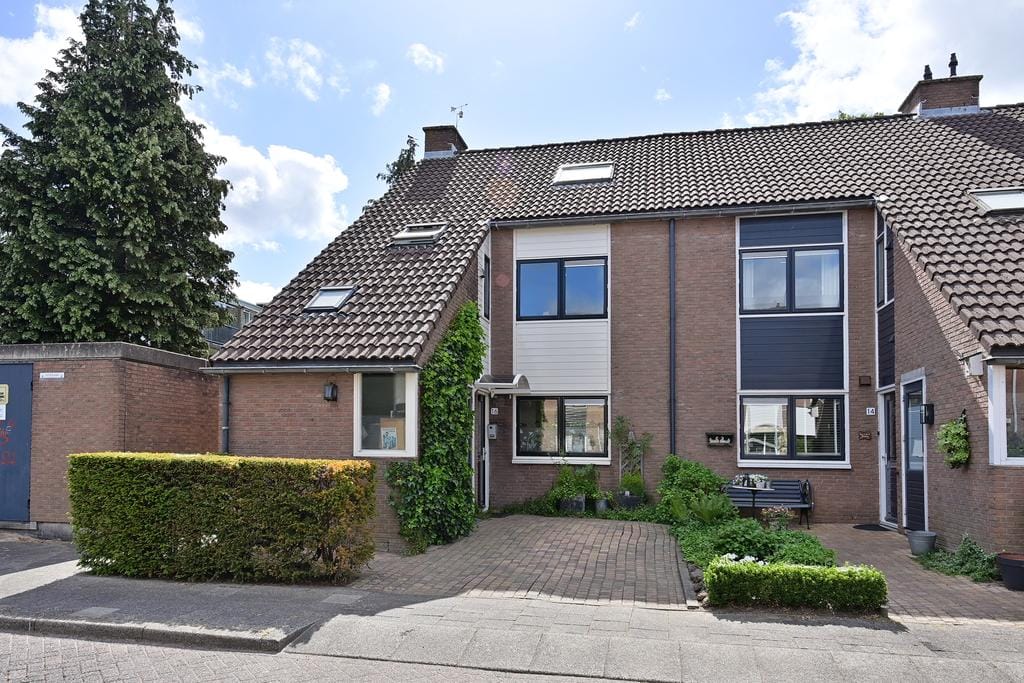 Foto van Reiderland 16, Huizen