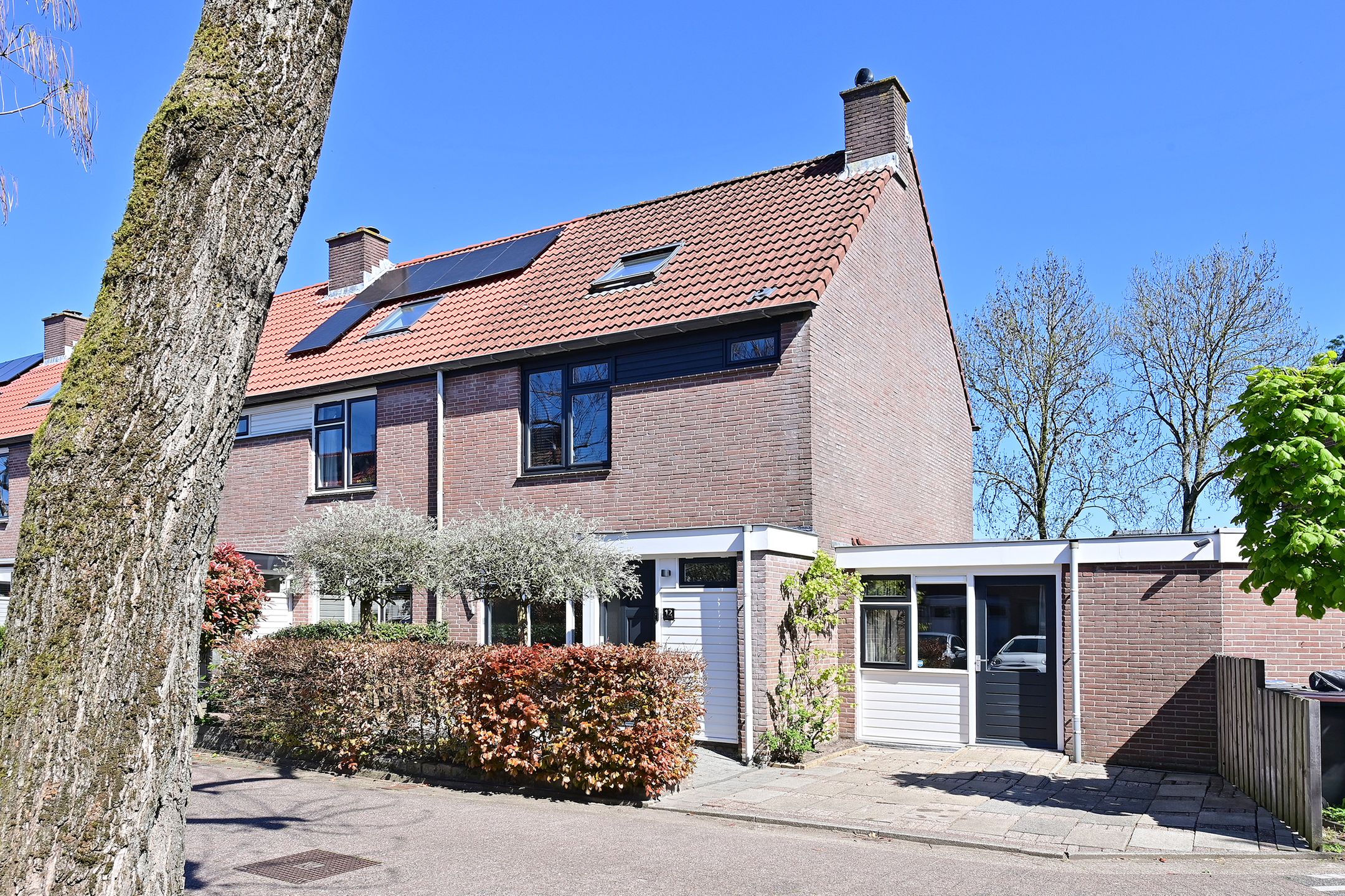 Foto van Dekemastate 12, Huizen