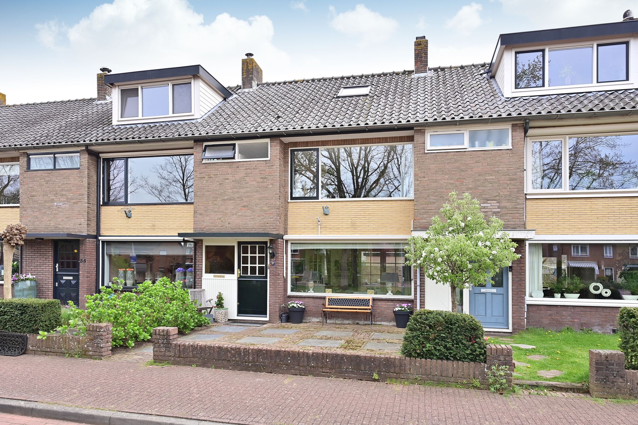 Foto van Zenderlaan 37, Huizen