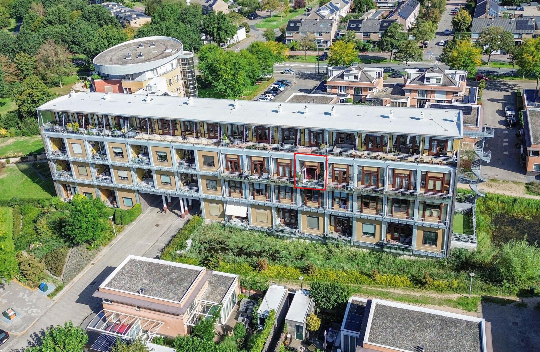 Foto van Ambonlaan 27, Huizen