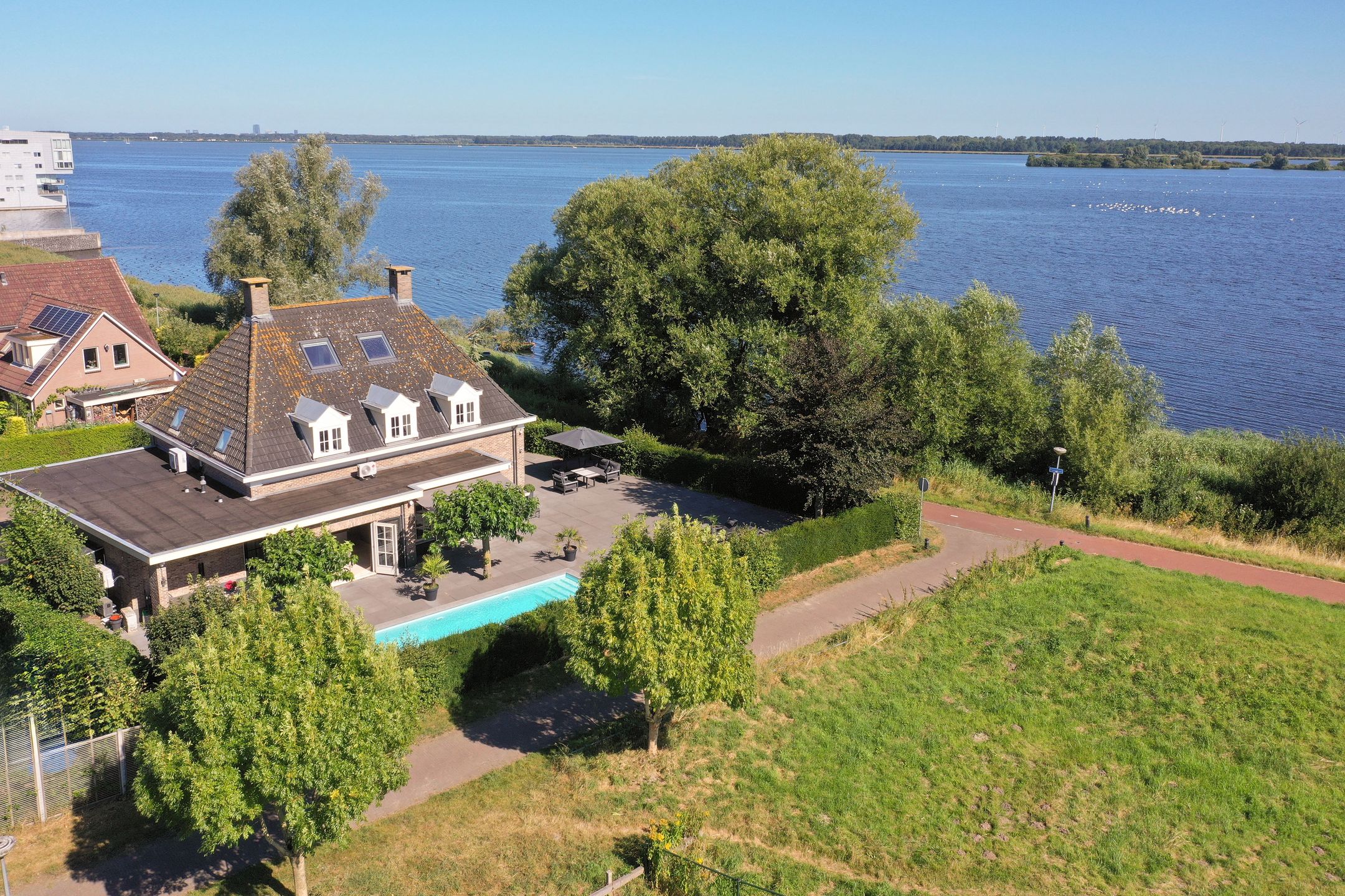 Foto van Belle van Zuylenhof 13, Huizen