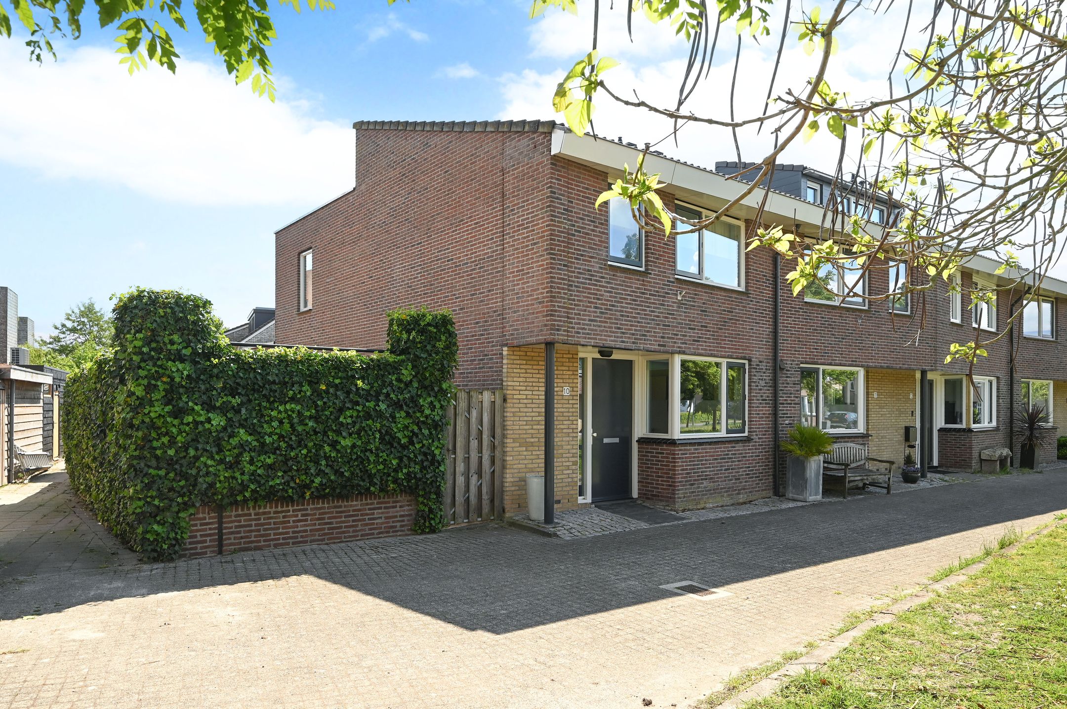 Foto van Leonardo da Vincihof 10, Huizen