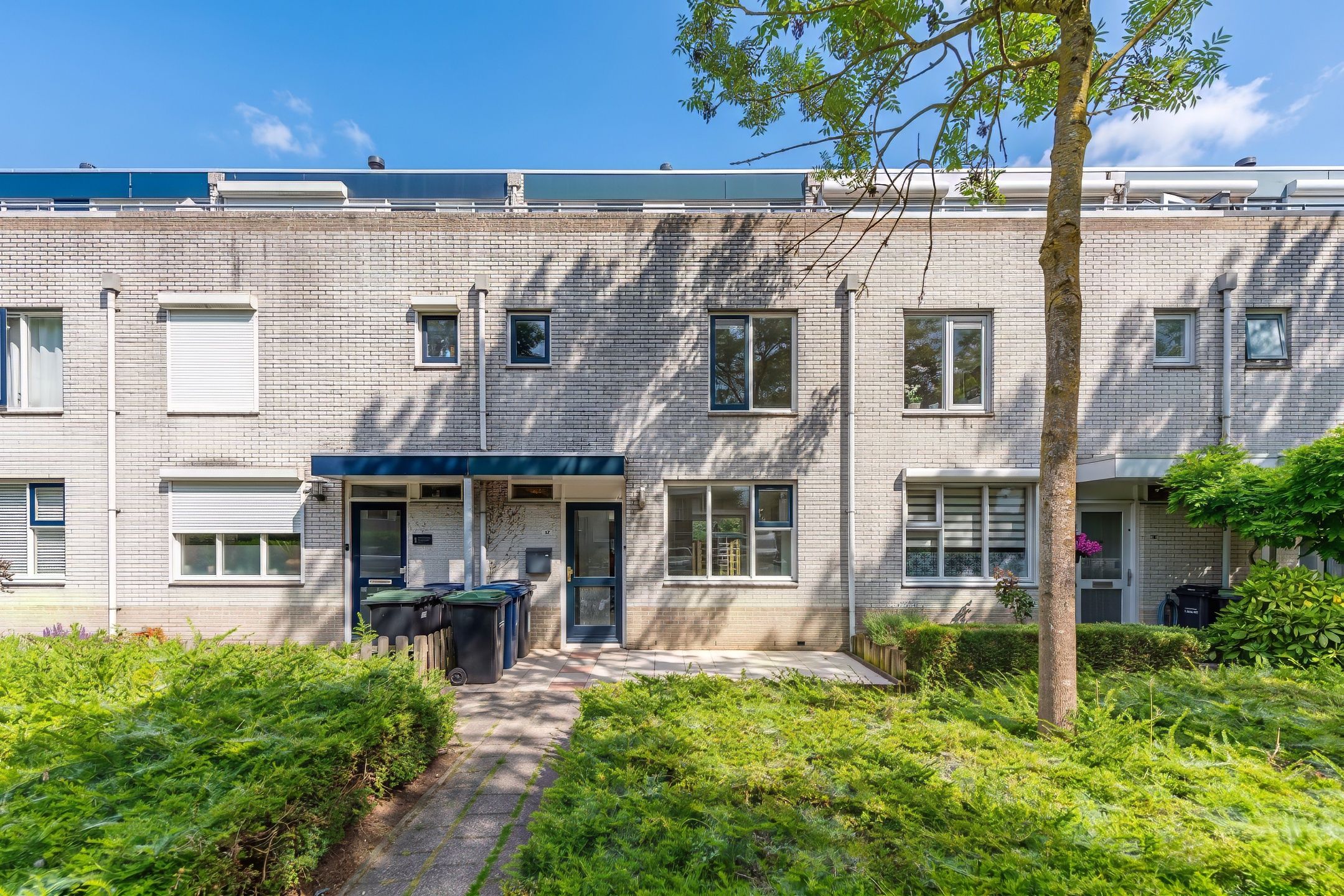 Foto van Jacques Brelweg 42, Almere