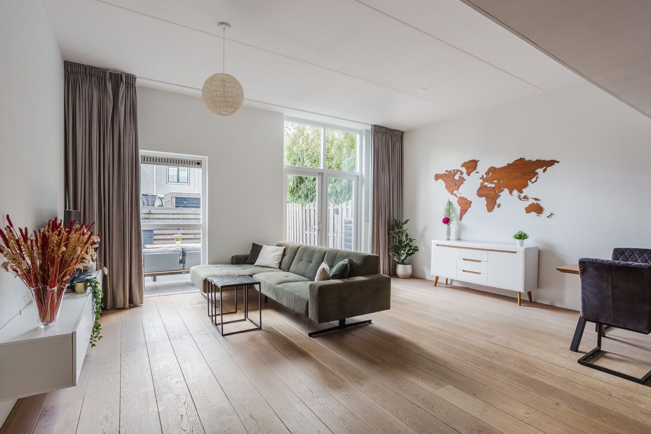 Foto van Jimi Hendrixstraat 44, Almere Woonhuis
