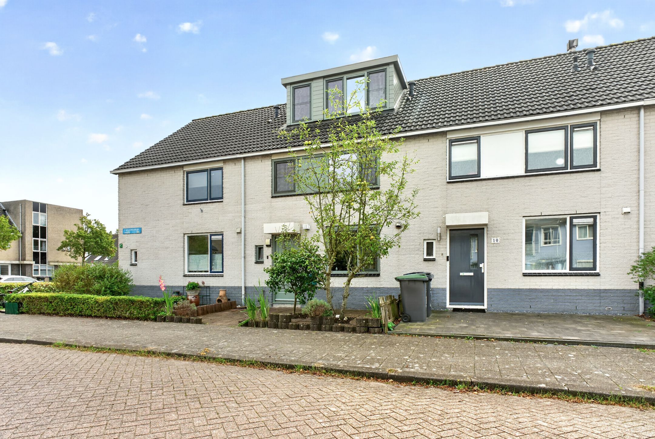 Foto van Carusostraat 12, Almere