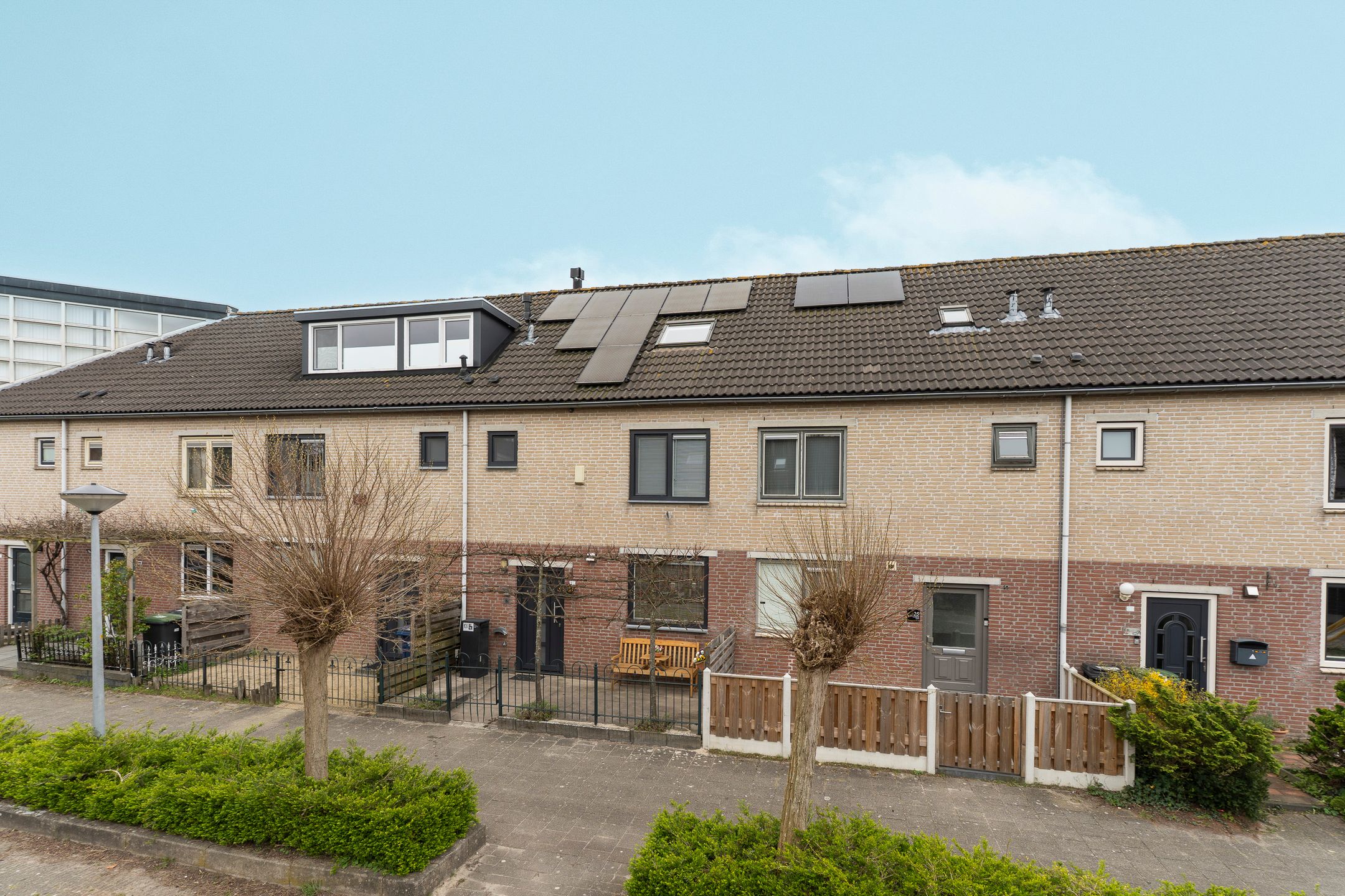 Foto van Nat King Colestraat 23, Almere