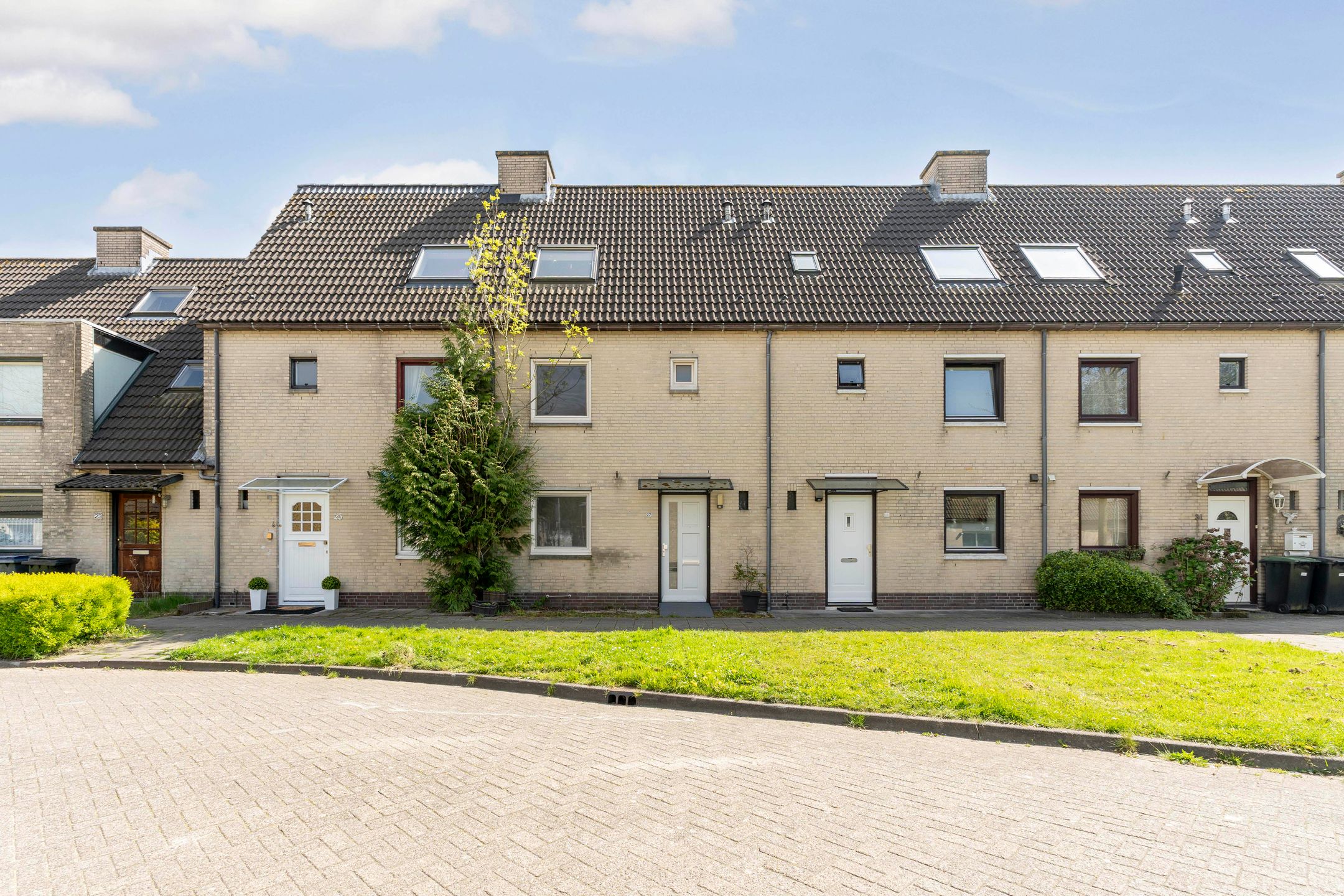 Foto van Sarsvenstraat 27, Almere